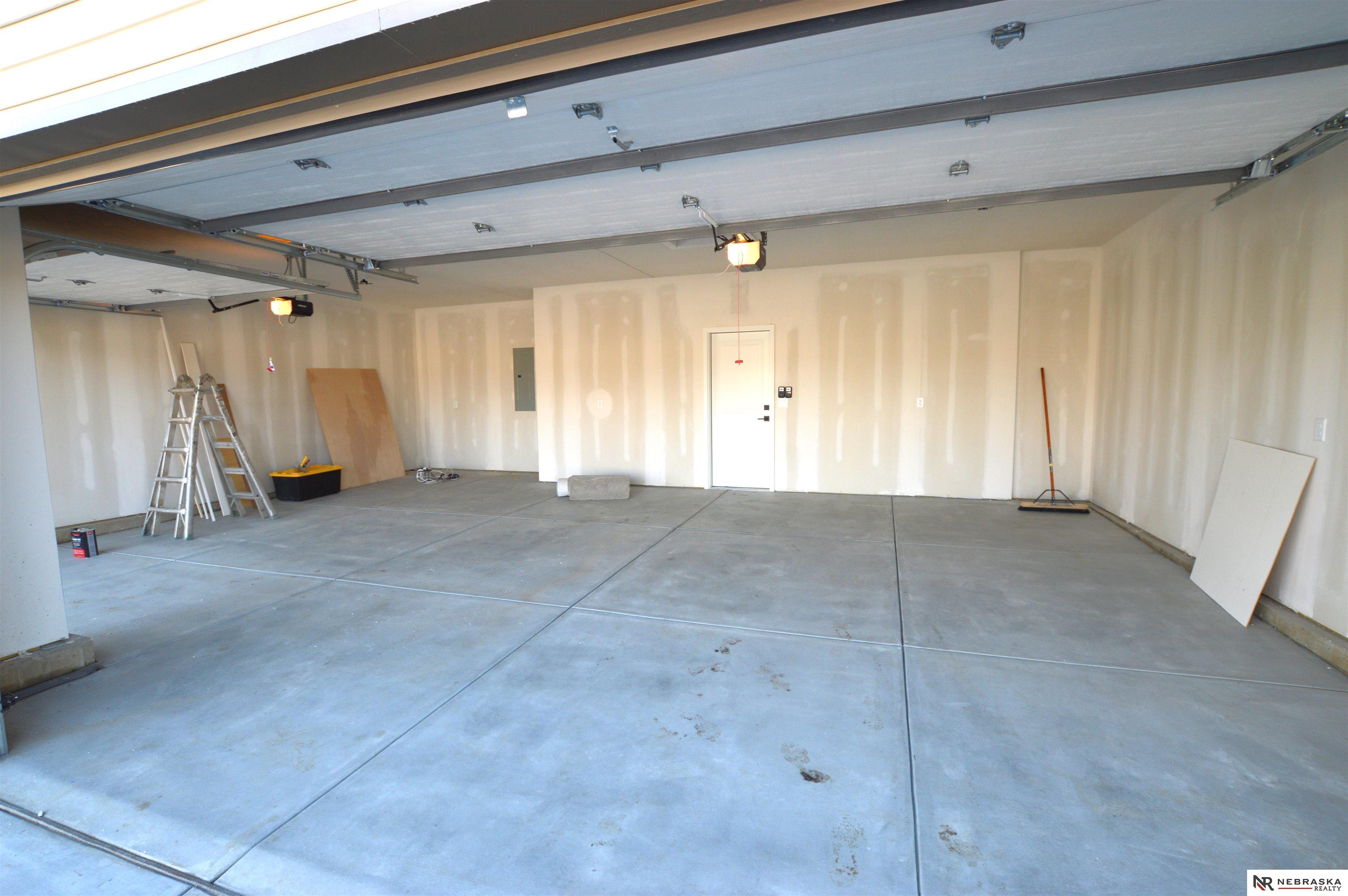 4931 Donnette Drive, Lincoln, NE, 68514