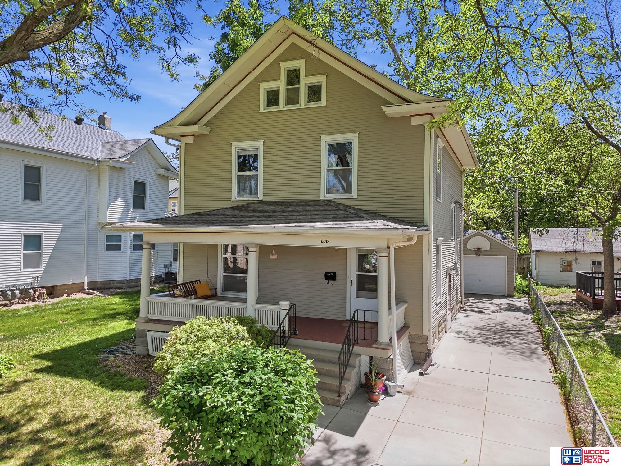 Photo of 3237 R Street Lincoln NE 68503
