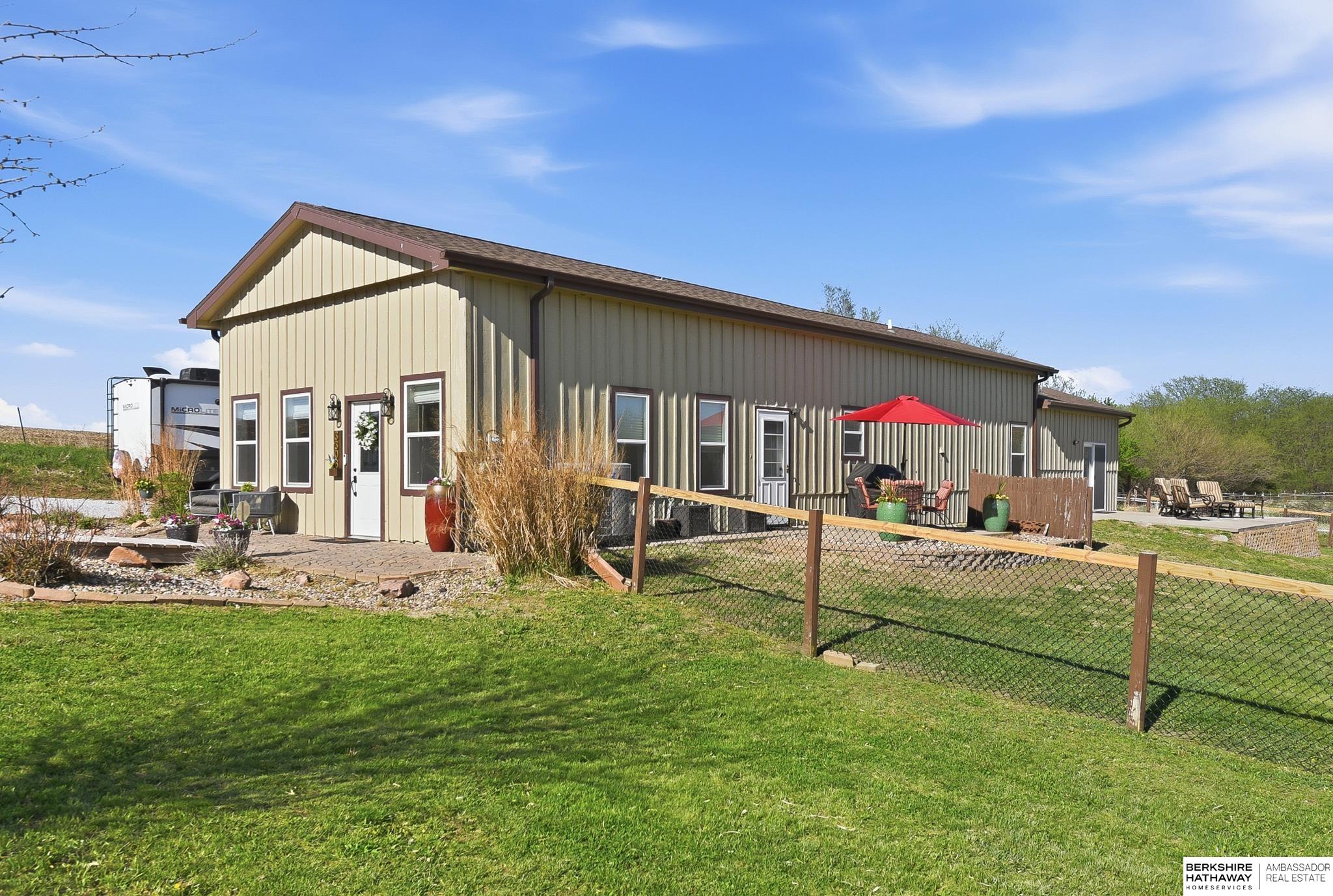 1030 S 33rd Street, Omaha, NE, 68105