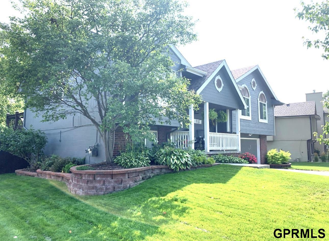 1807 Savannah Drive, Papillion, NE, 68133