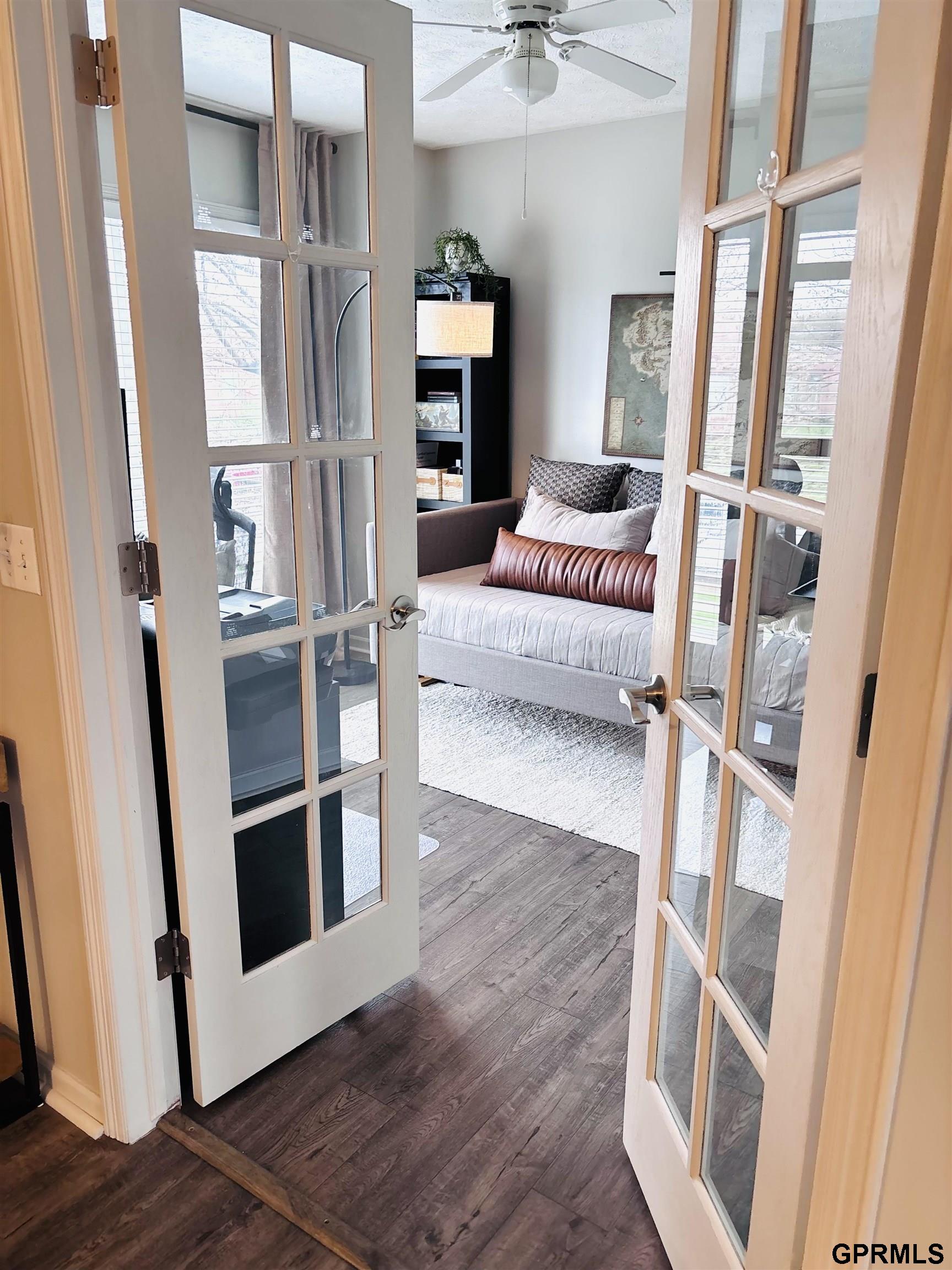 1807 Savannah Drive, Papillion, NE, 68133