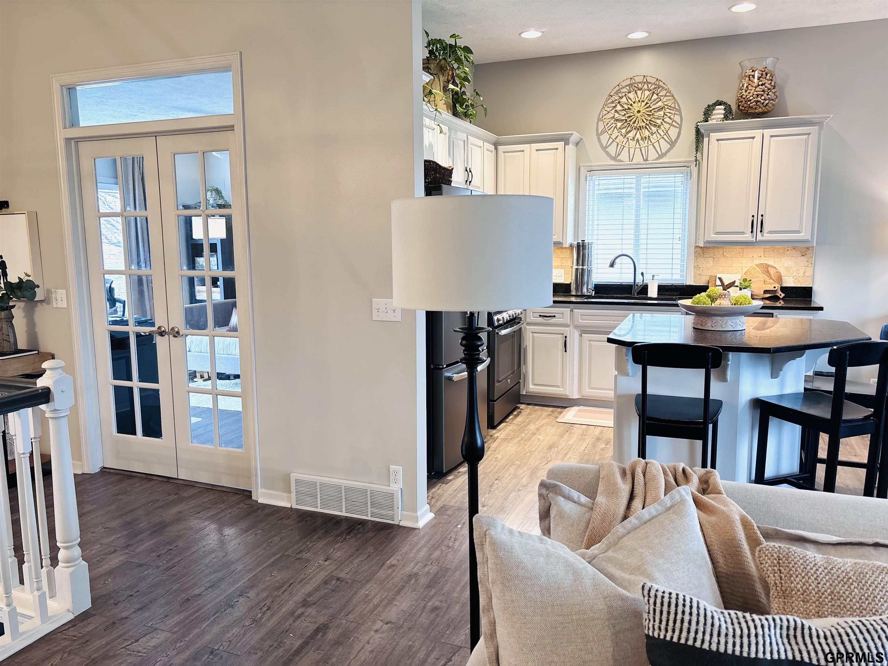 1807 Savannah Drive, Papillion, NE, 68133