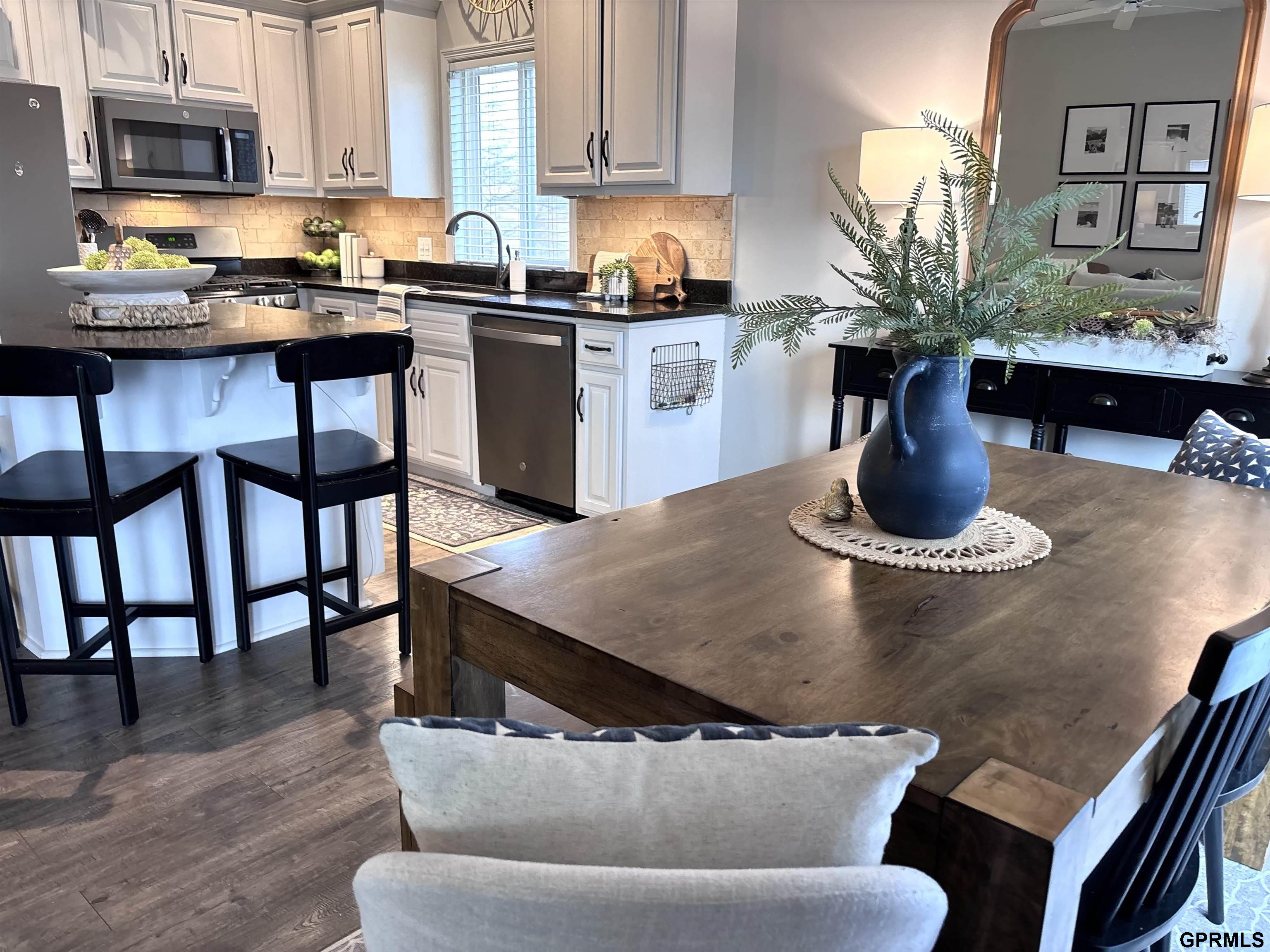 1807 Savannah Drive, Papillion, NE, 68133