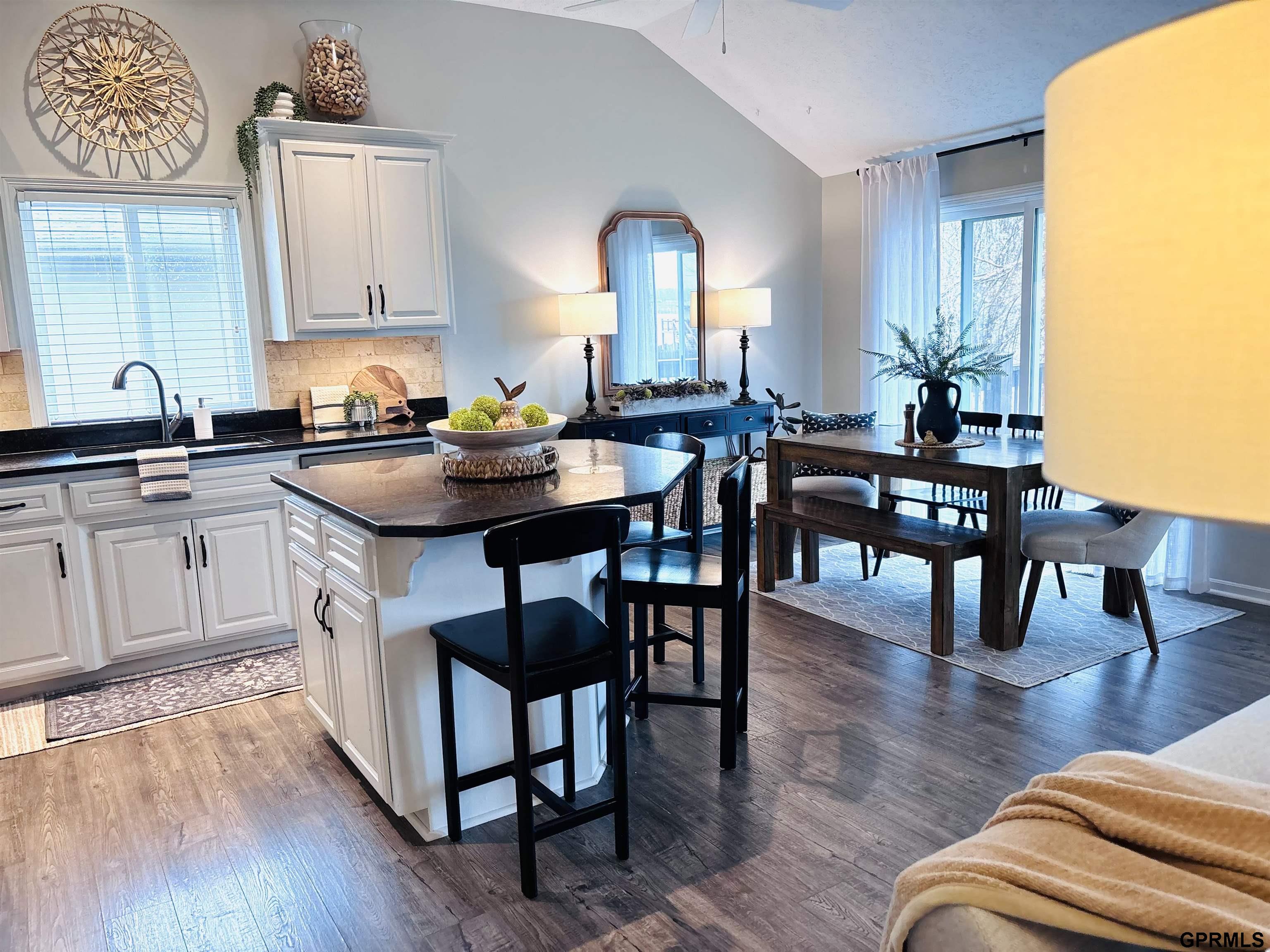 1807 Savannah Drive, Papillion, NE, 68133