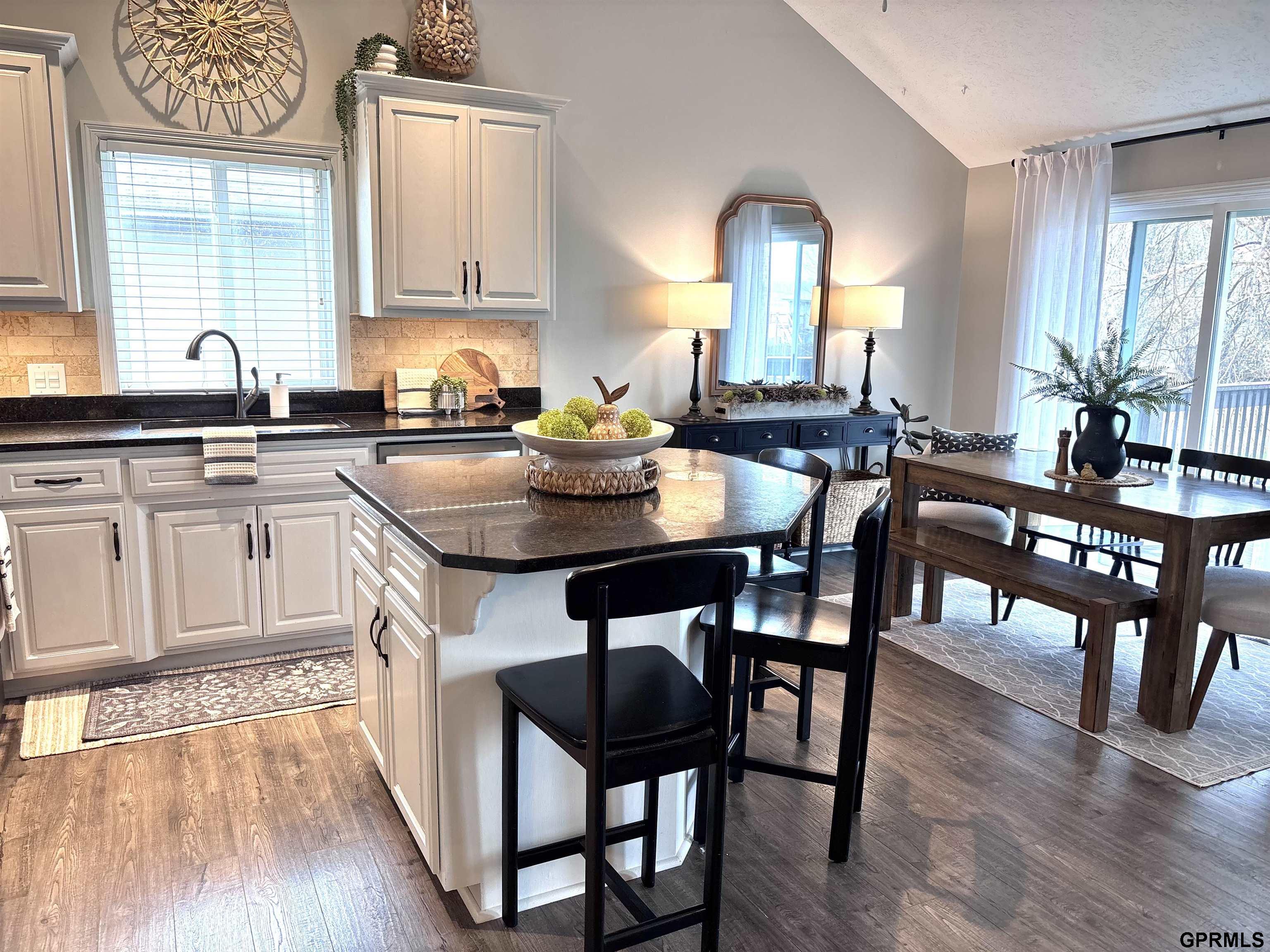 1807 Savannah Drive, Papillion, NE, 68133