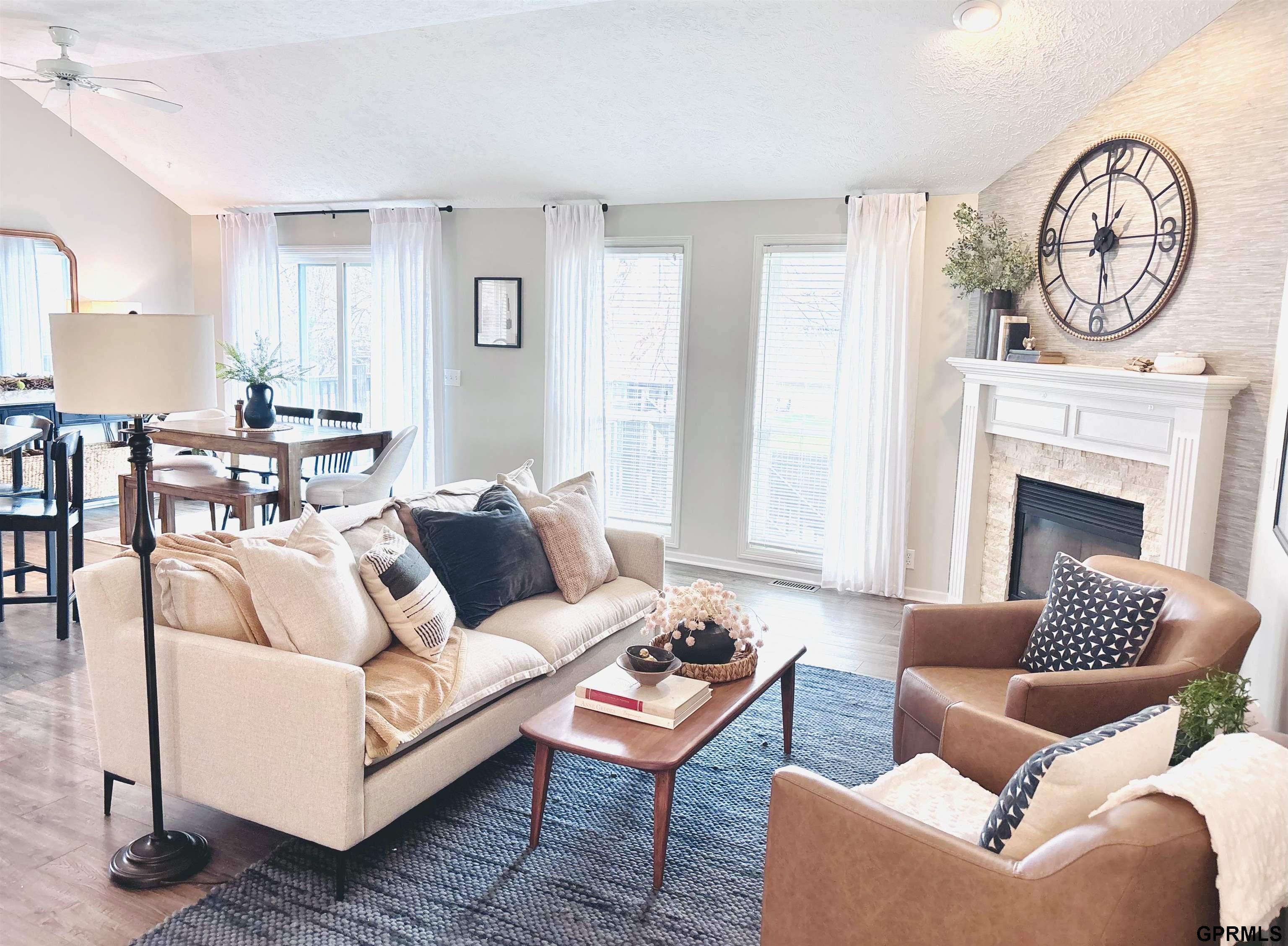 1807 Savannah Drive, Papillion, NE, 68133