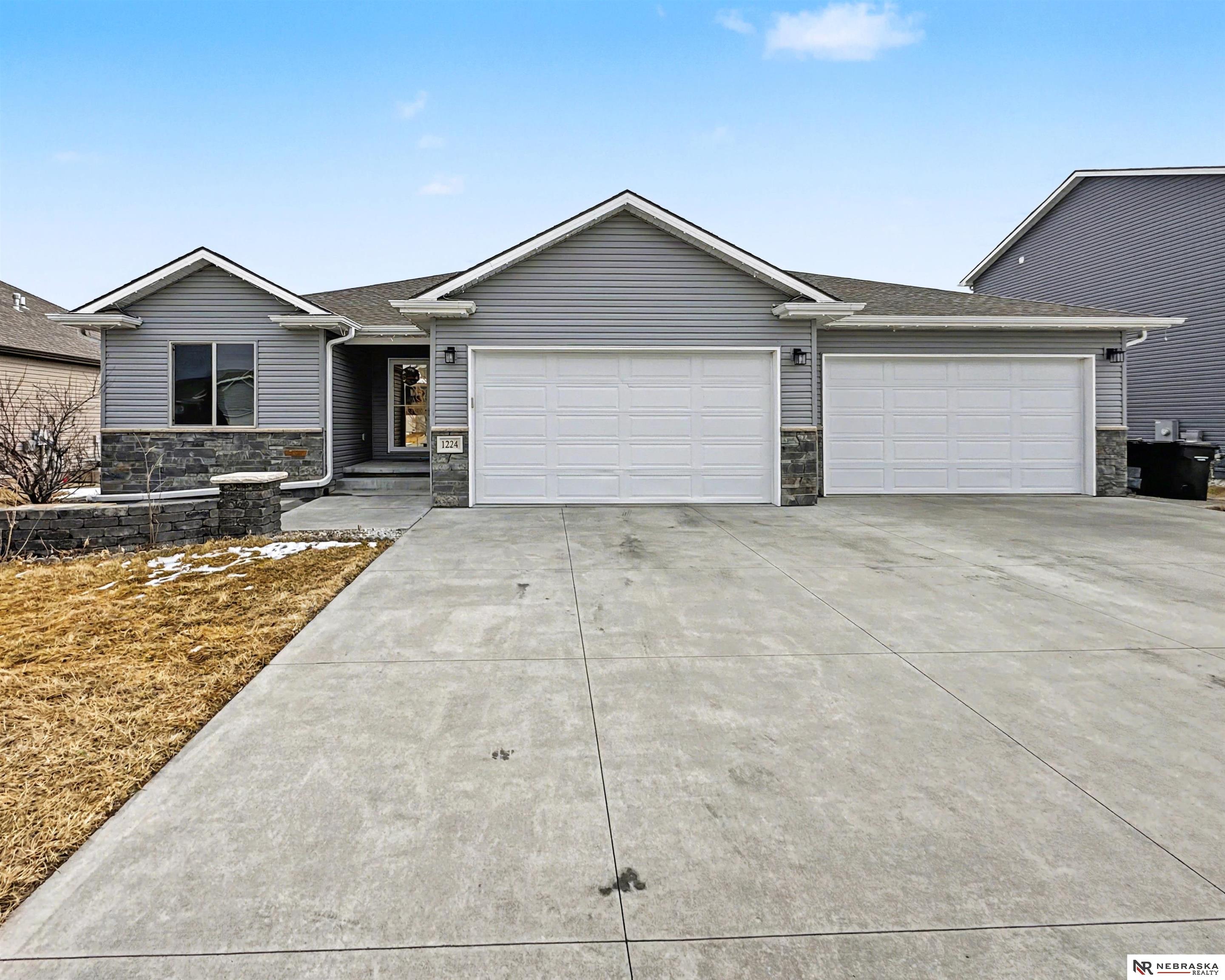 701 Regiment Road, Lincoln, NE, 68527