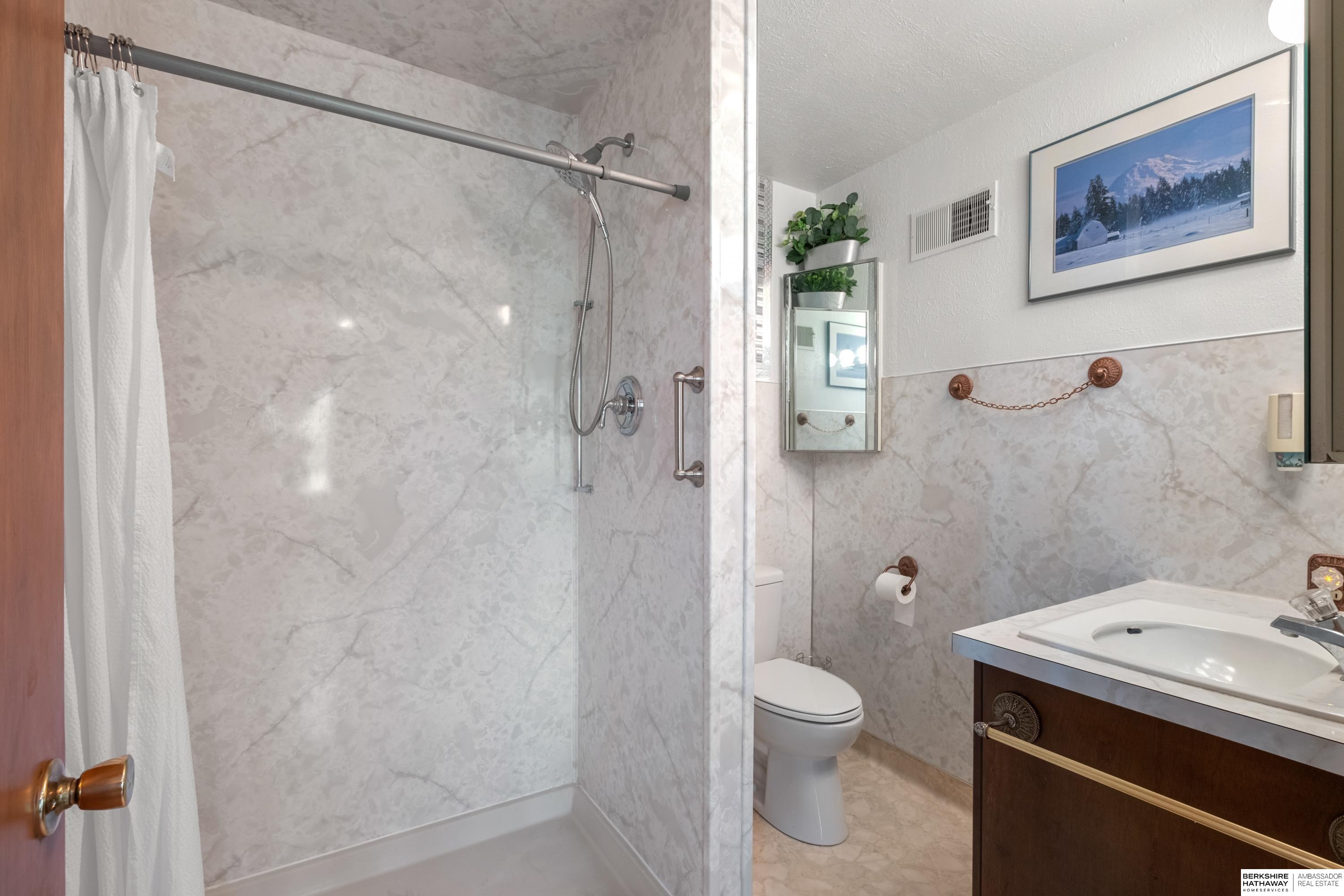 4014 14th Street, Omaha, NE, 68107