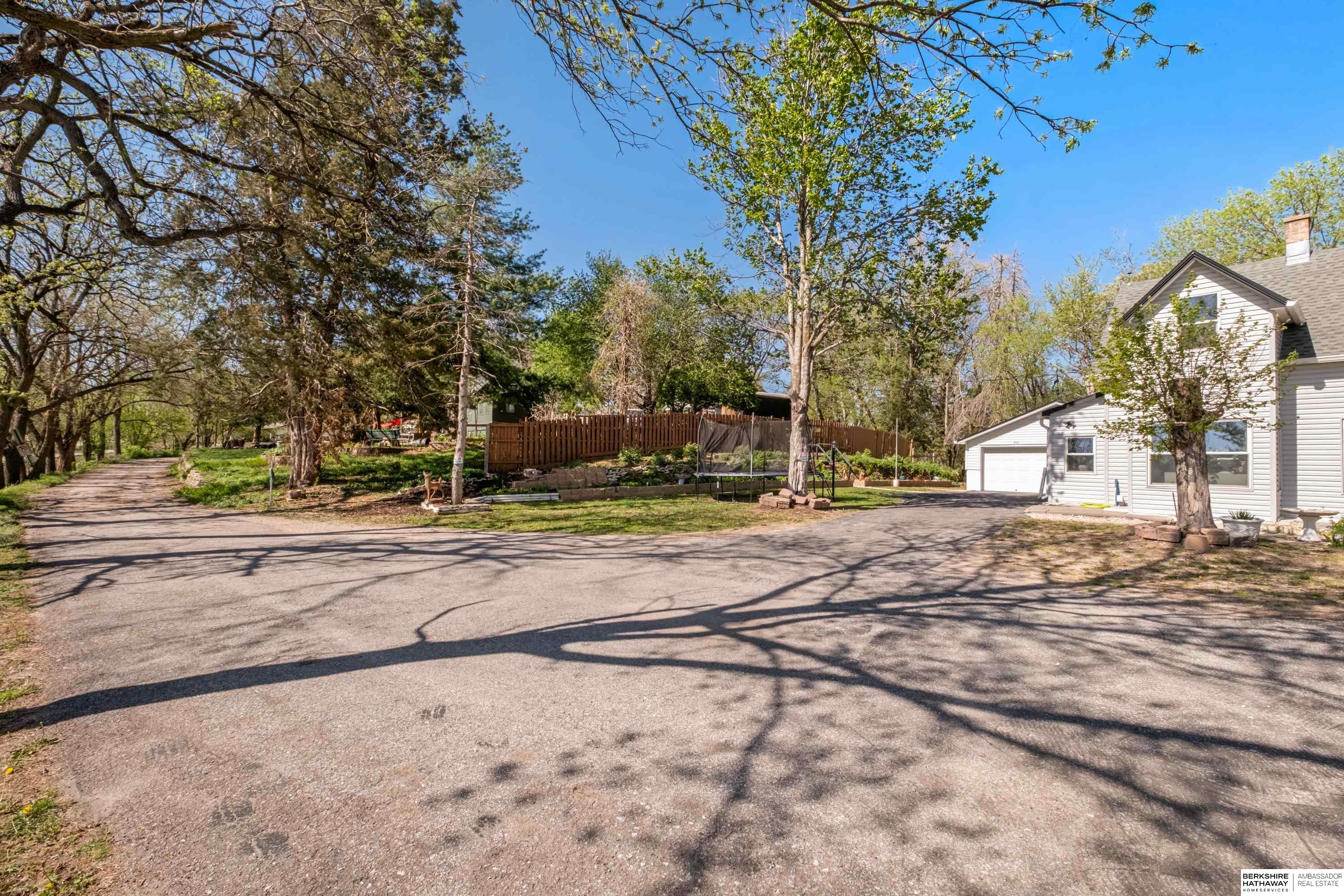 4014 14th Street, Omaha, NE, 68107