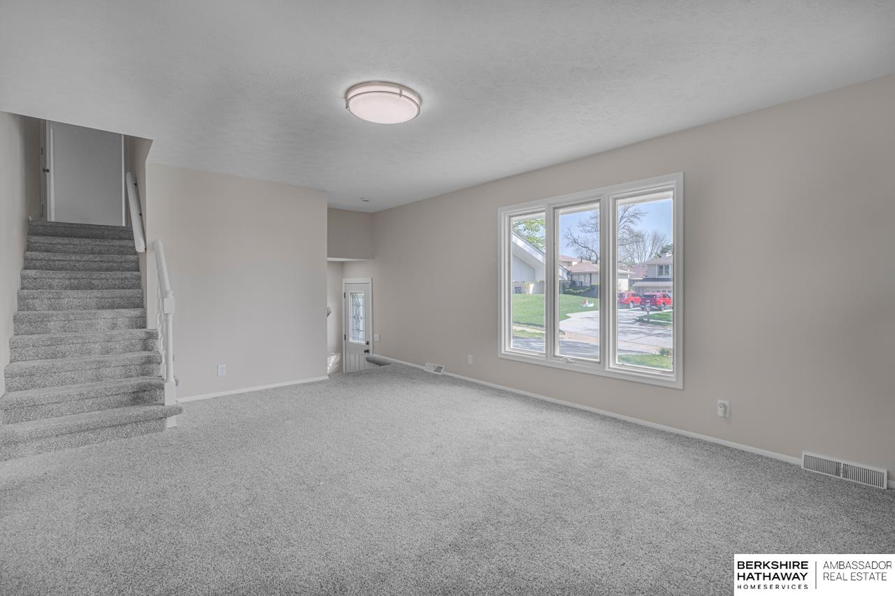 3406 Lynnwood Drive, Bellevue, NE, 68123
