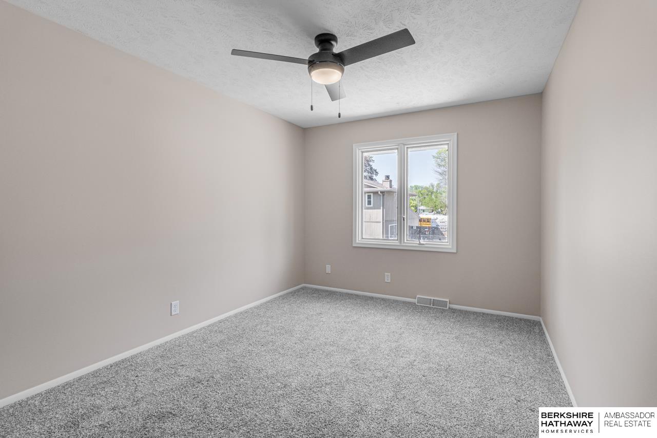 3406 Lynnwood Drive, Bellevue, NE, 68123