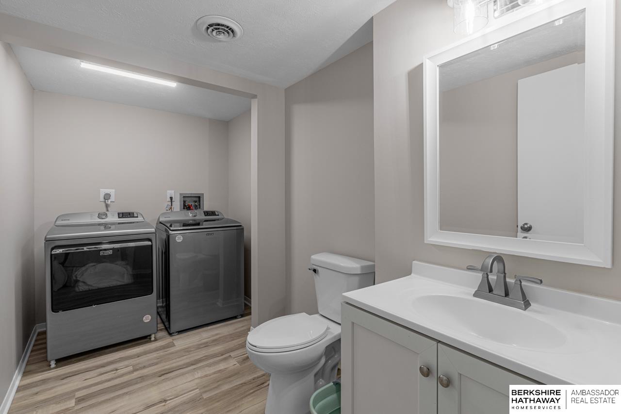 3406 Lynnwood Drive, Bellevue, NE, 68123