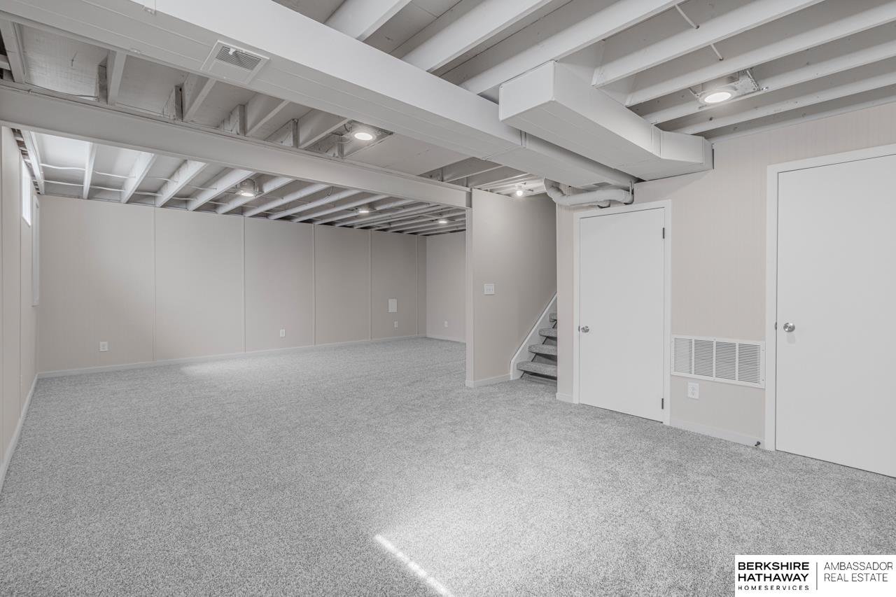 3406 Lynnwood Drive, Bellevue, NE, 68123