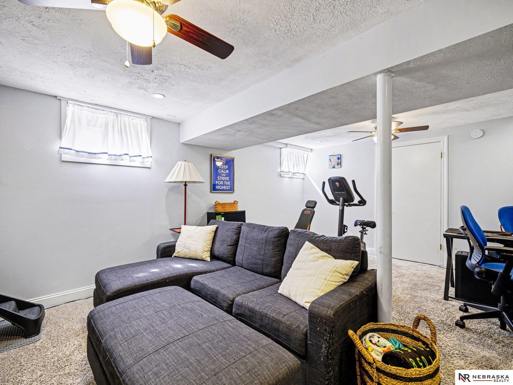 8110 Bowie Drive, Omaha, NE, 68114