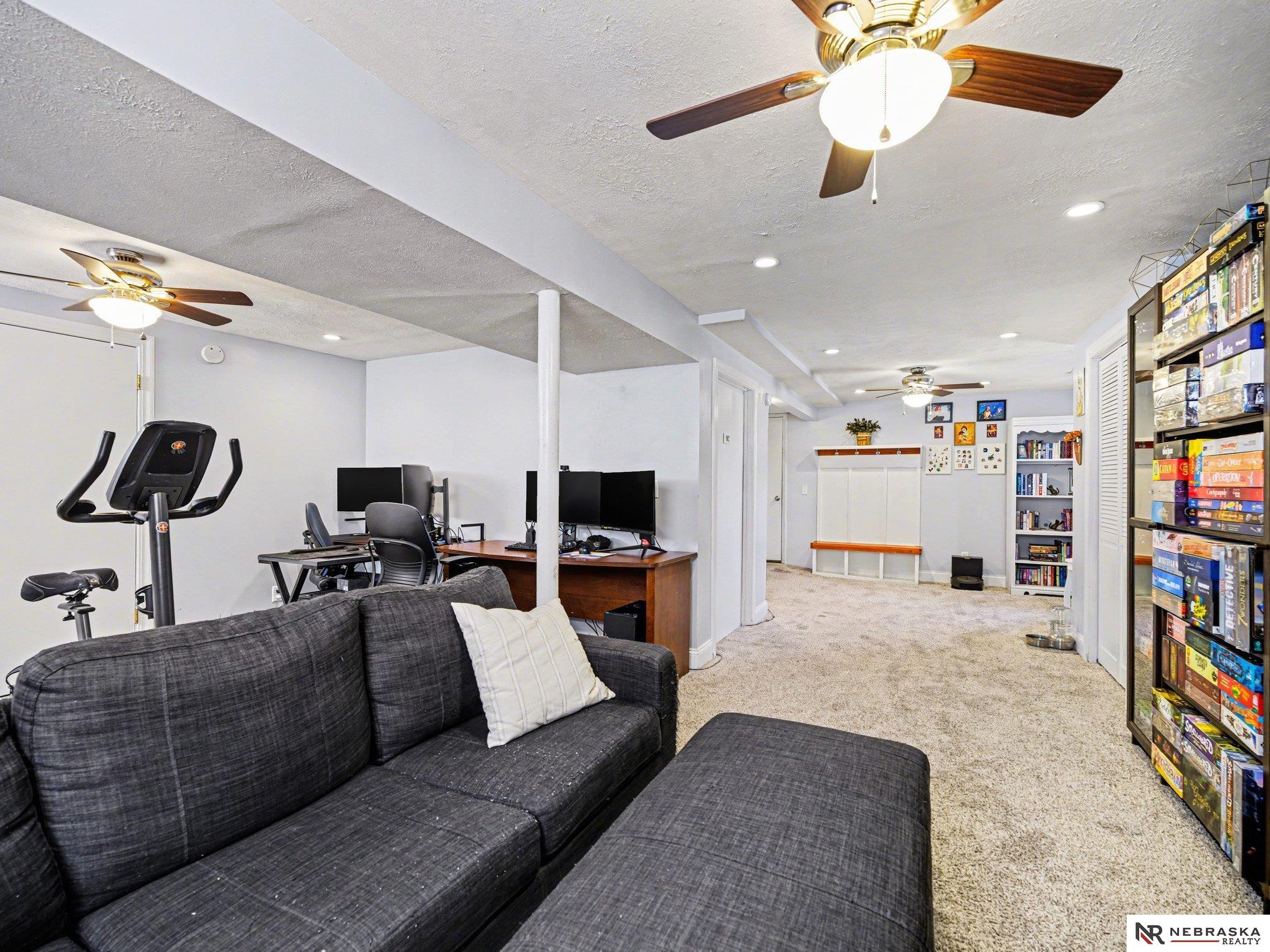 8110 Bowie Drive, Omaha, NE, 68114