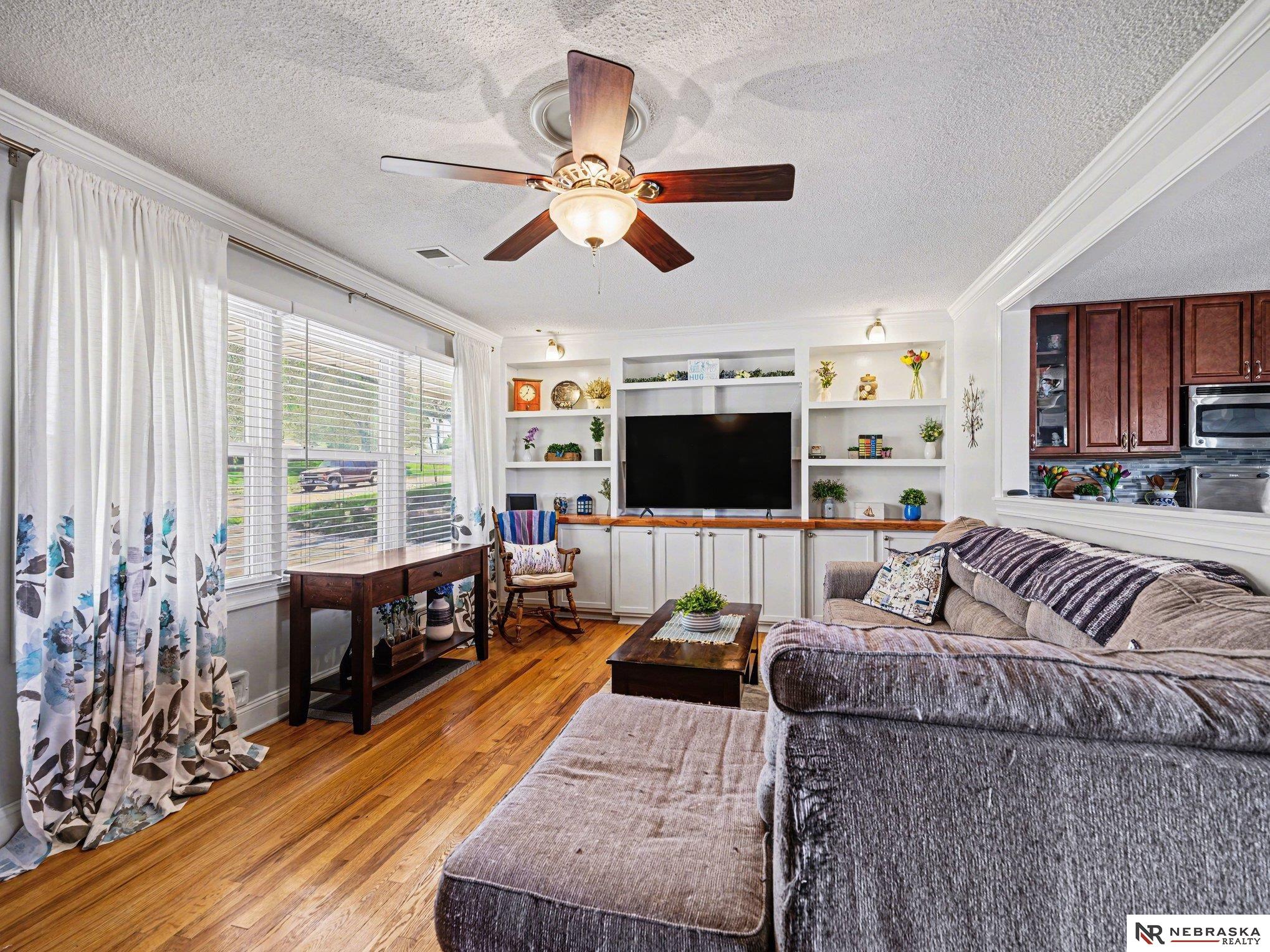 8110 Bowie Drive, Omaha, NE, 68114