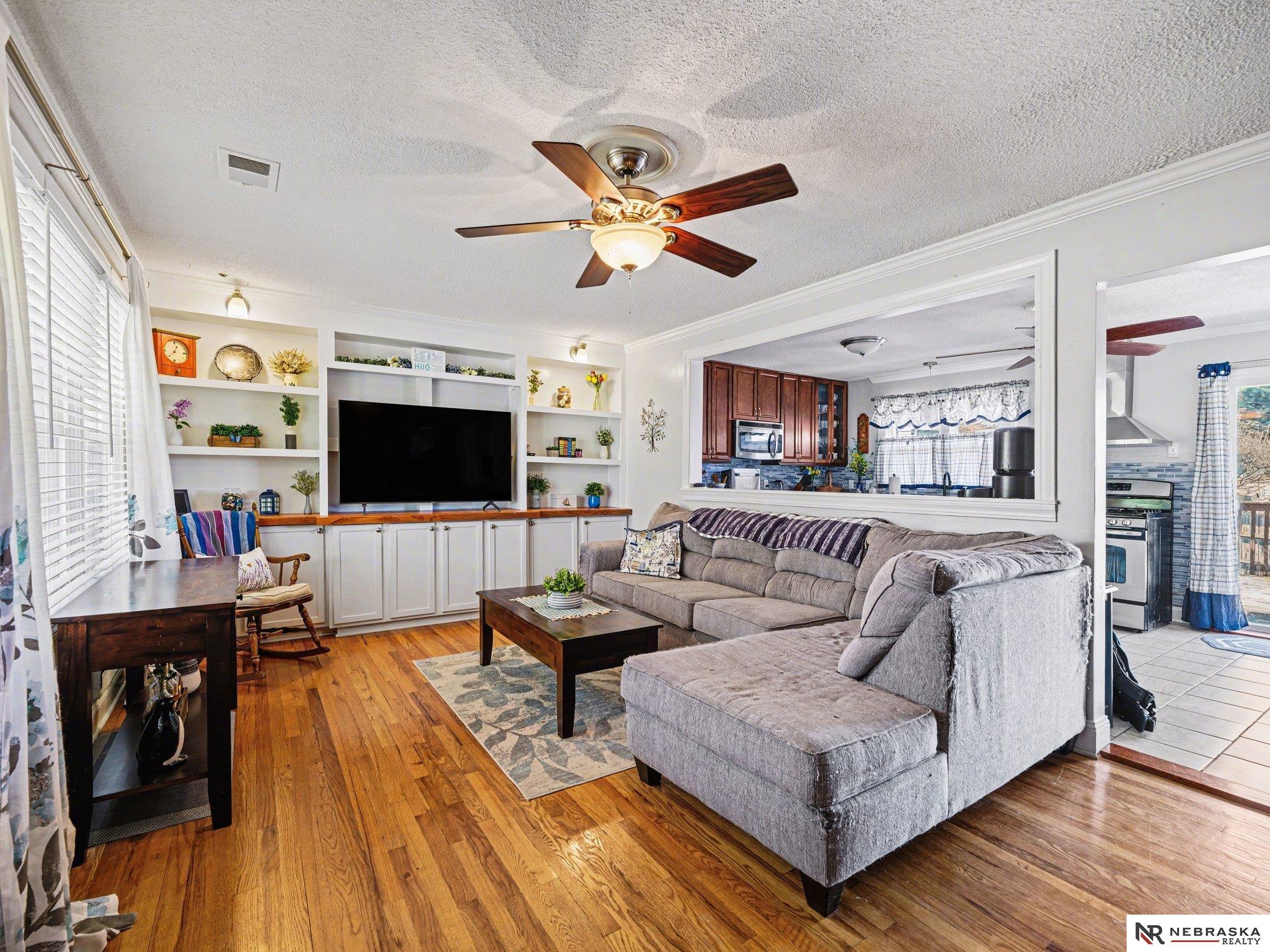 8110 Bowie Drive, Omaha, NE, 68114