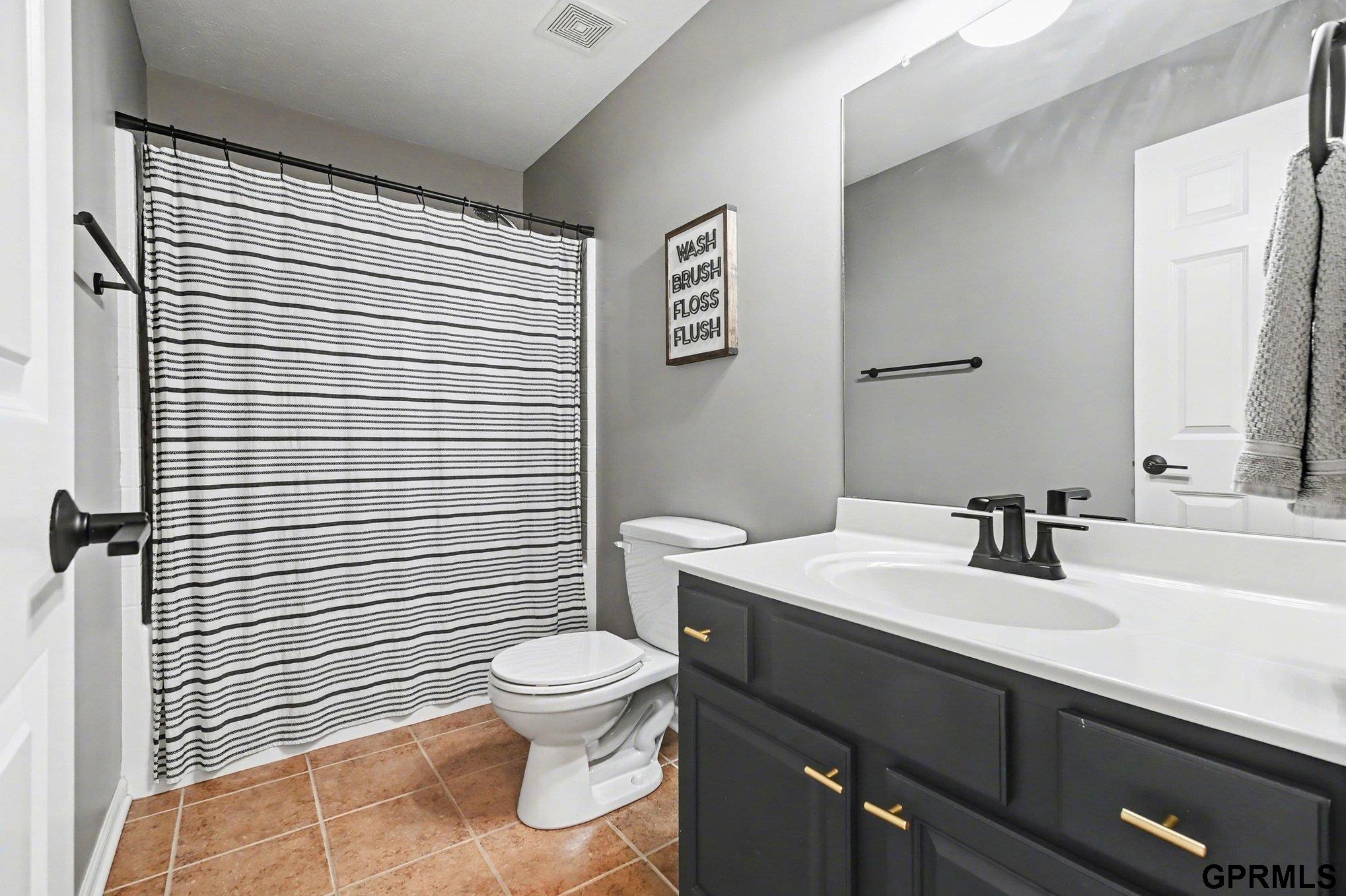 14957 Grebe Street, Bennington, NE, 68007