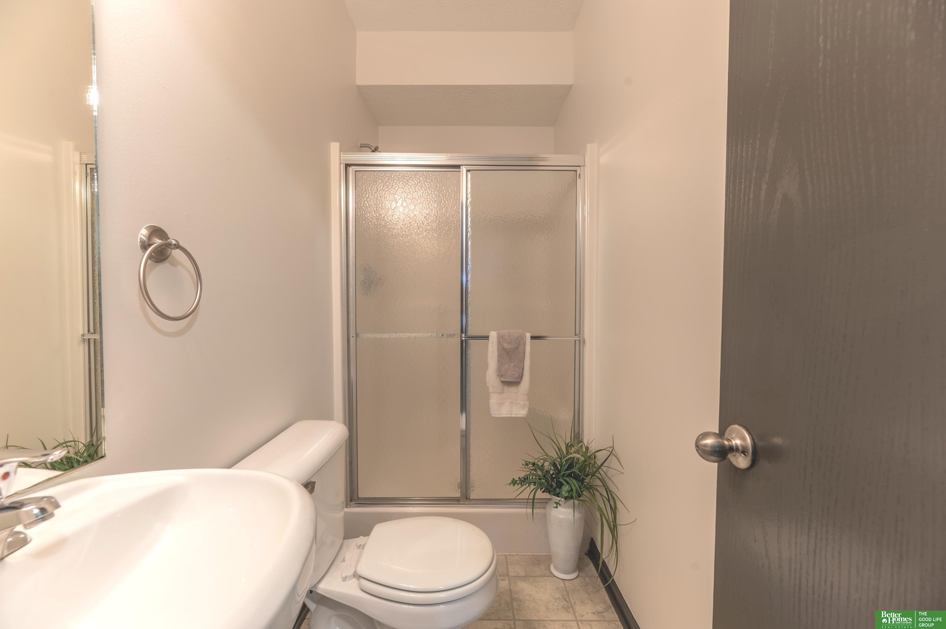 15818 Timberlane Drive, Omaha, NE, 68136