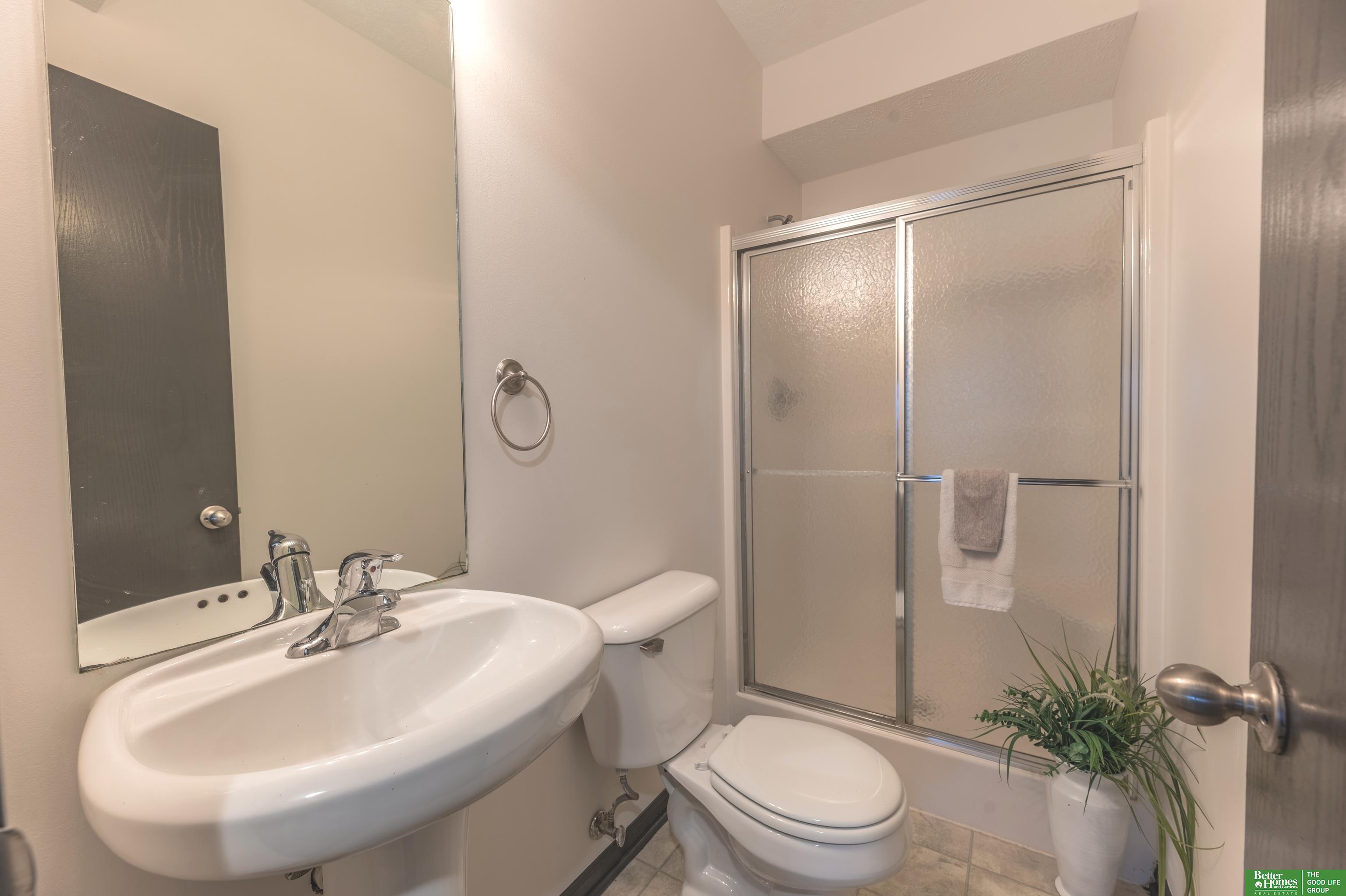 15818 Timberlane Drive, Omaha, NE, 68136