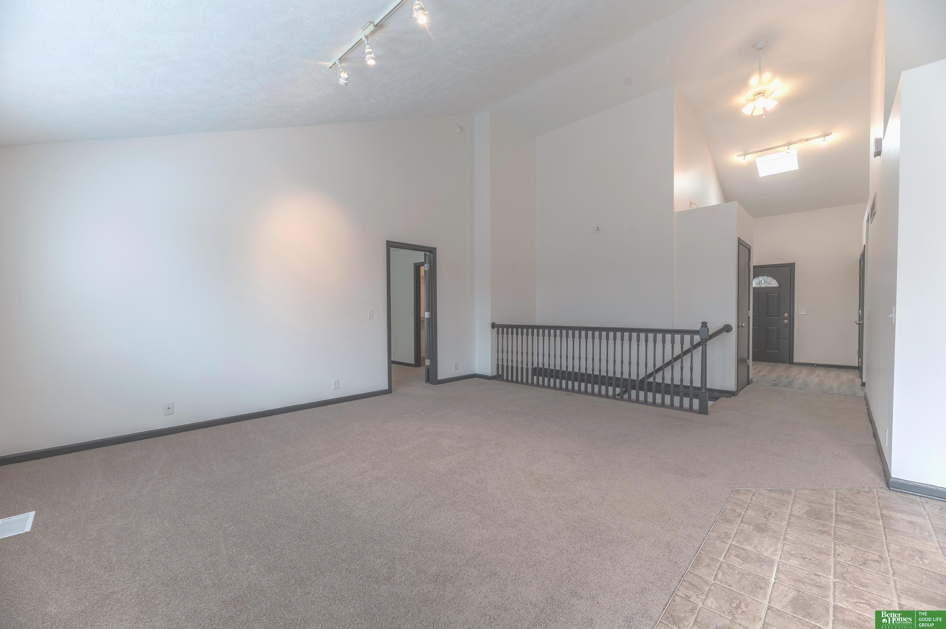 15818 Timberlane Drive, Omaha, NE, 68136