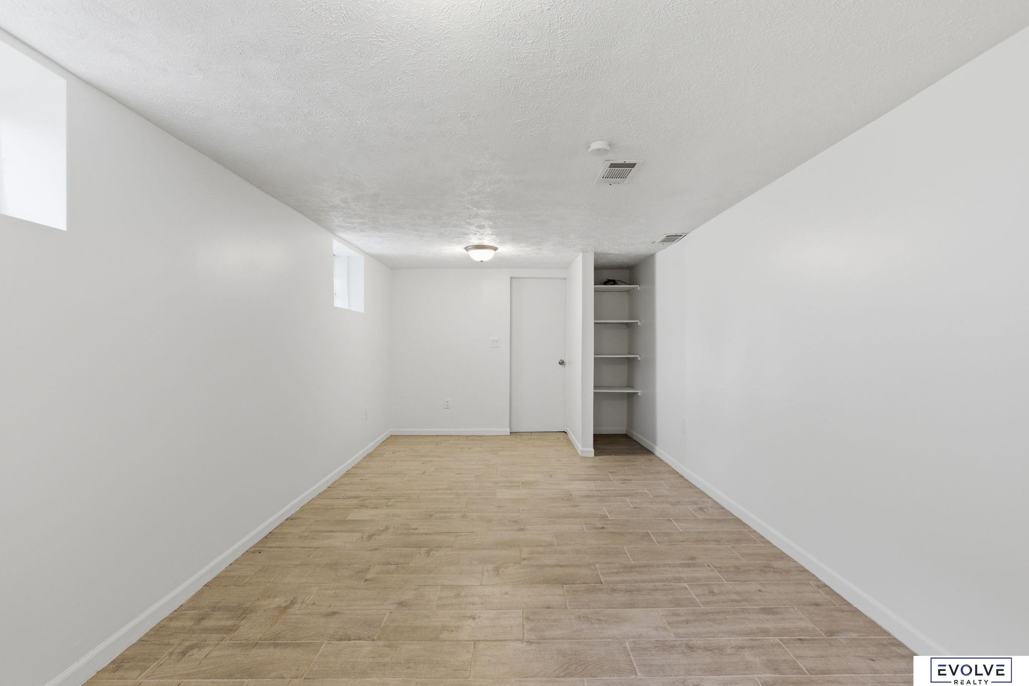 3624 67Th Avenue, Omaha, NE, 68104