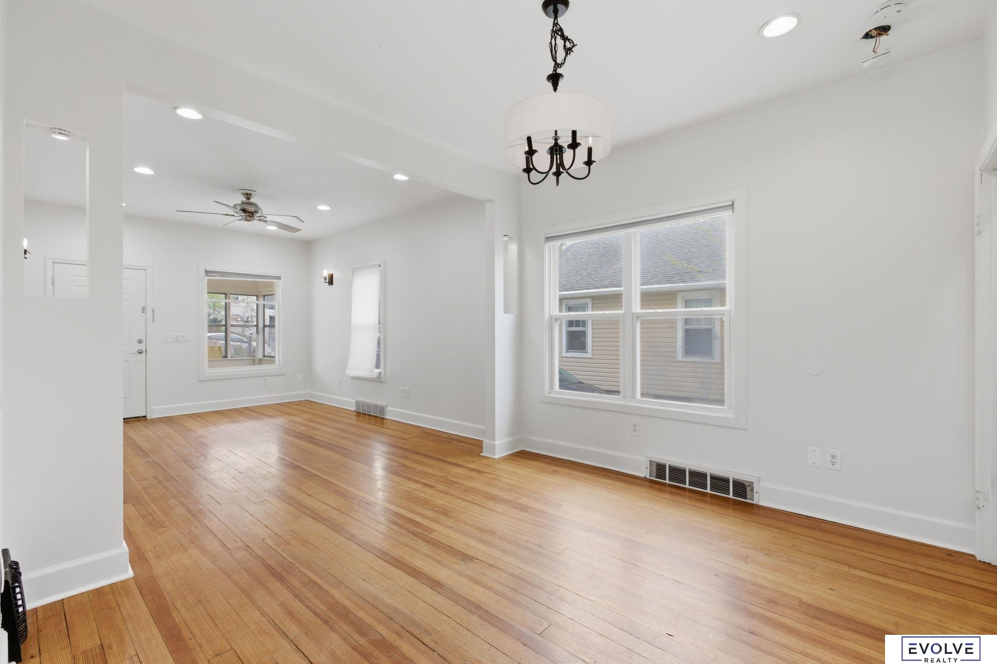 3624 67Th Avenue, Omaha, NE, 68104