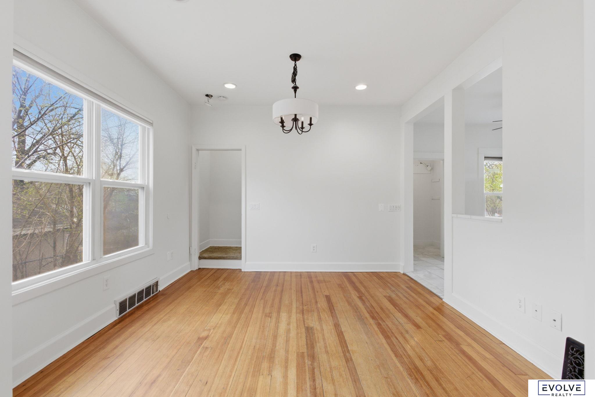 3624 67Th Avenue, Omaha, NE, 68104