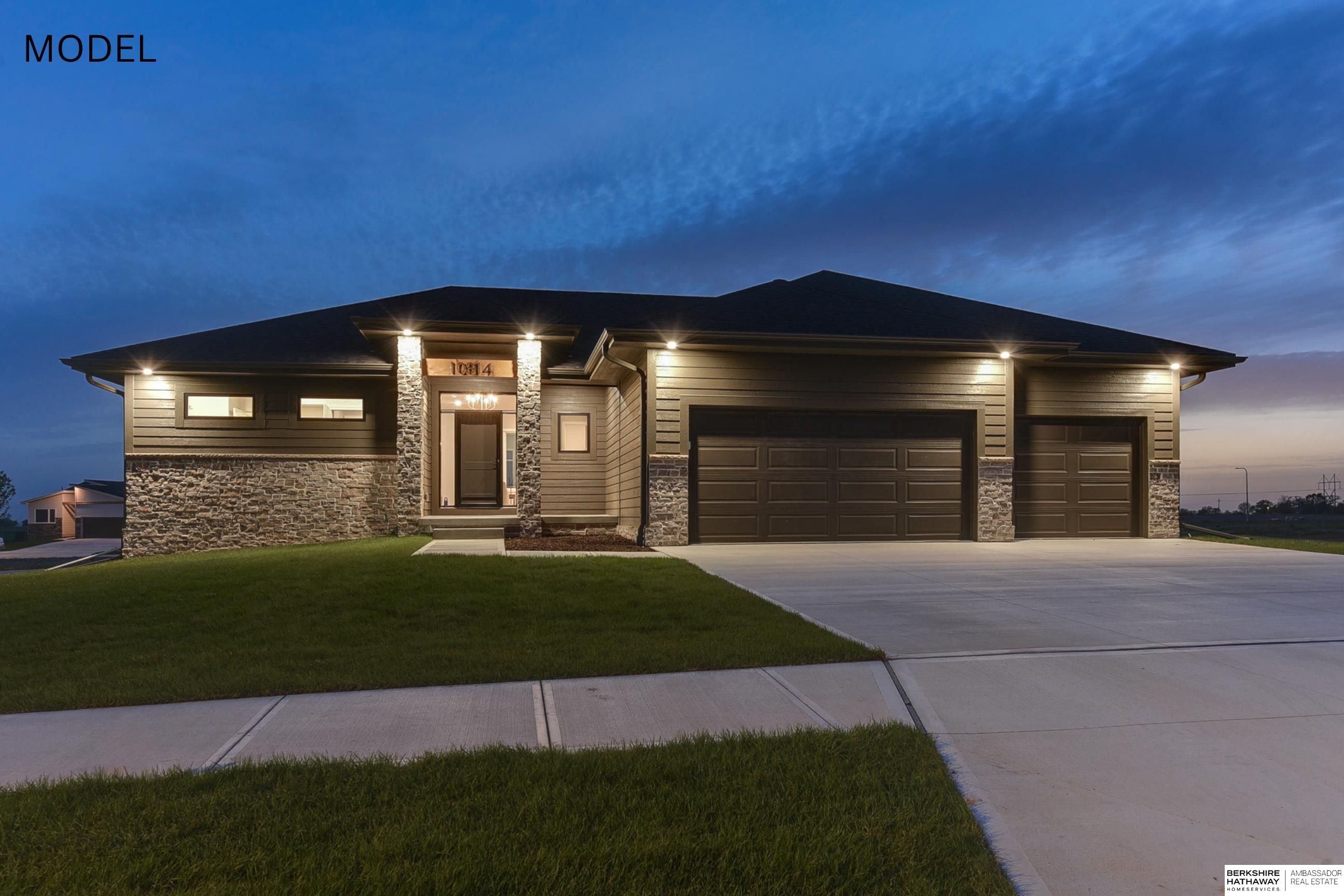 10814 221st Avenue, Gretna, NE, 68028