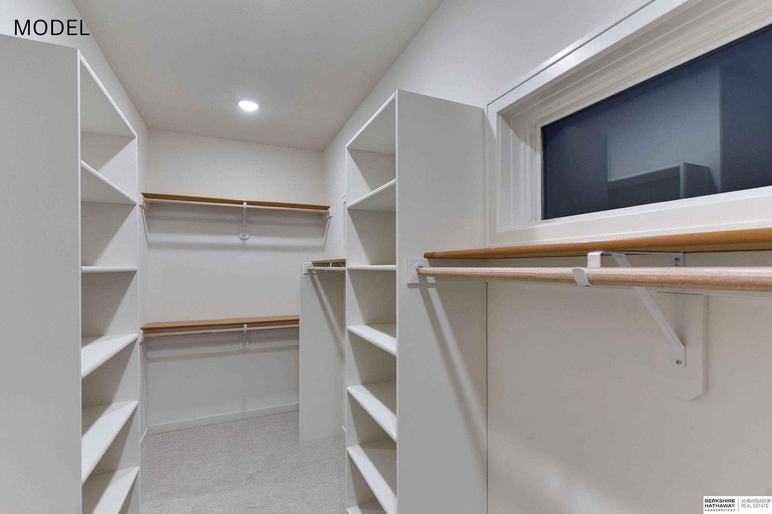 10814 221st Avenue, Gretna, NE, 68028