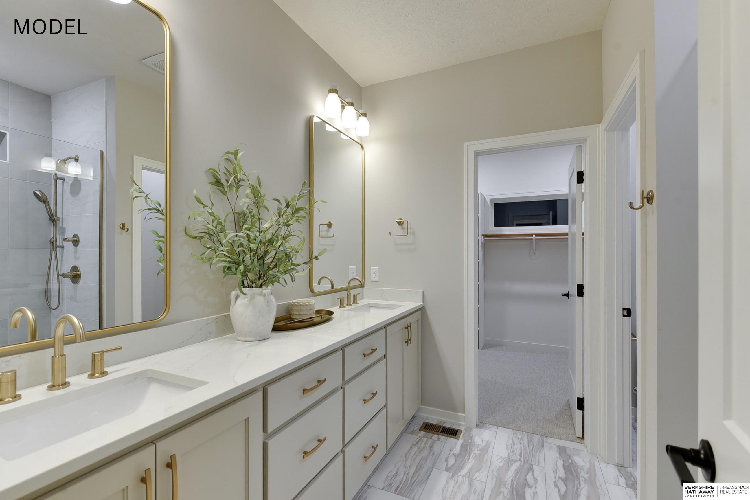 10814 221st Avenue, Gretna, NE, 68028