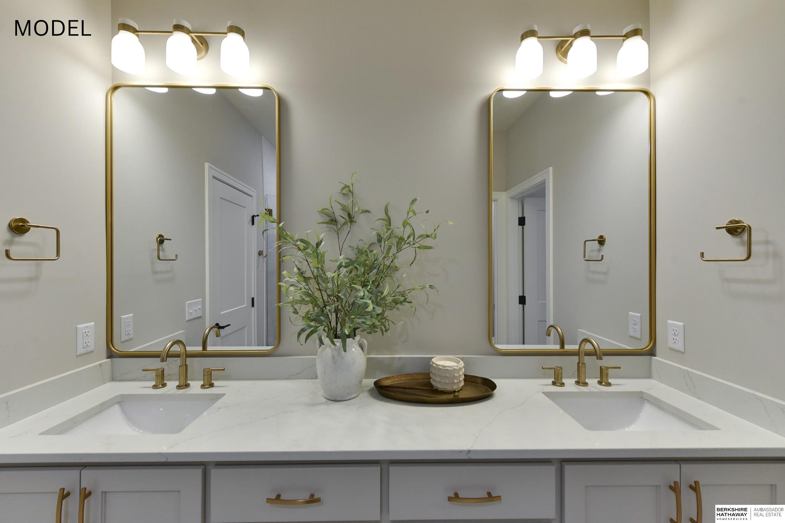 10814 221st Avenue, Gretna, NE, 68028