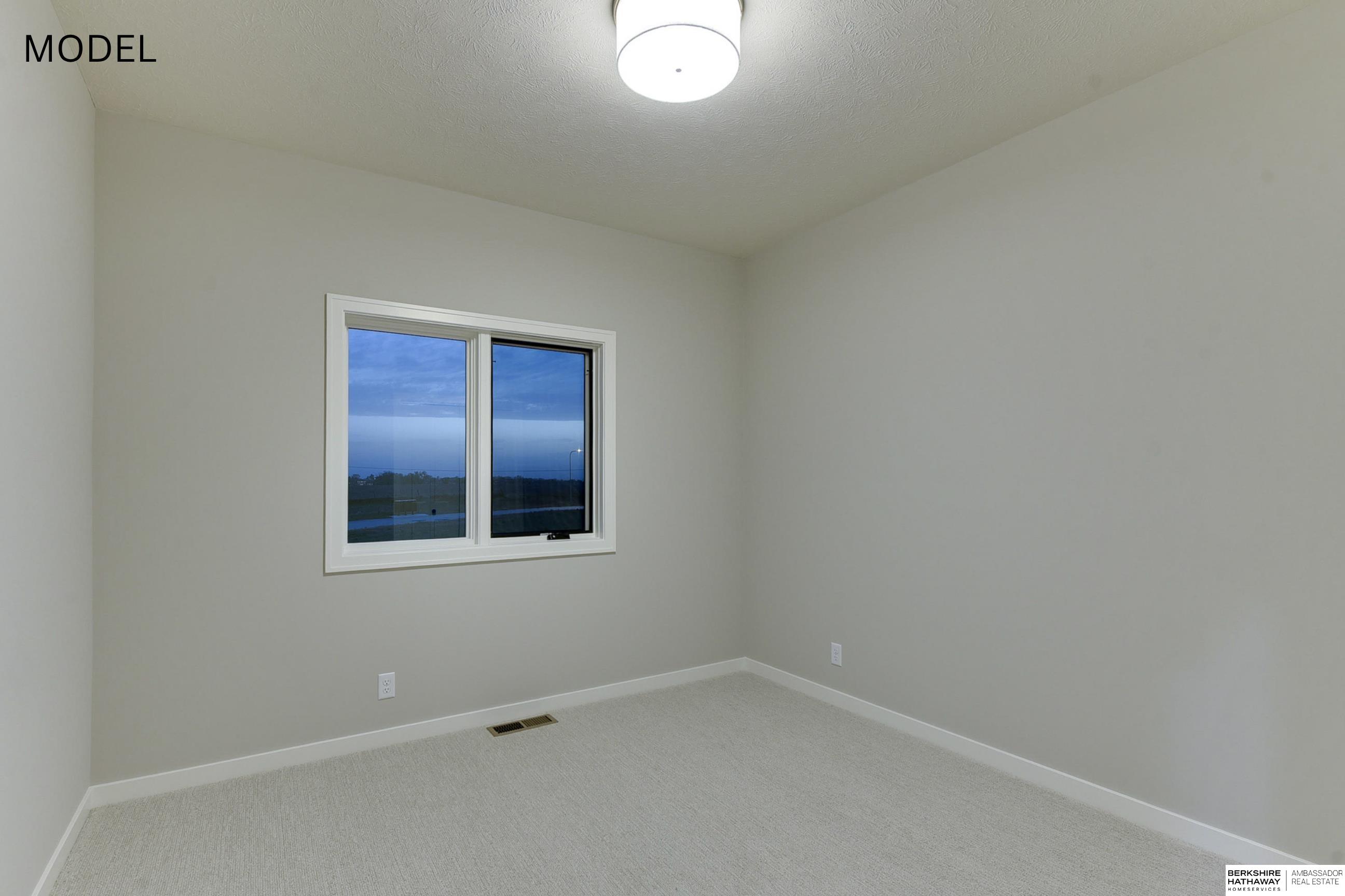 10814 221st Avenue, Gretna, NE, 68028