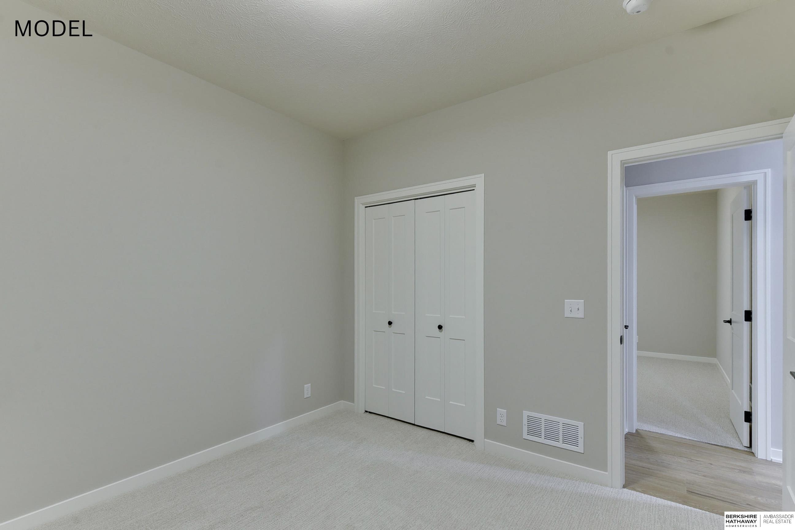 10814 221st Avenue, Gretna, NE, 68028