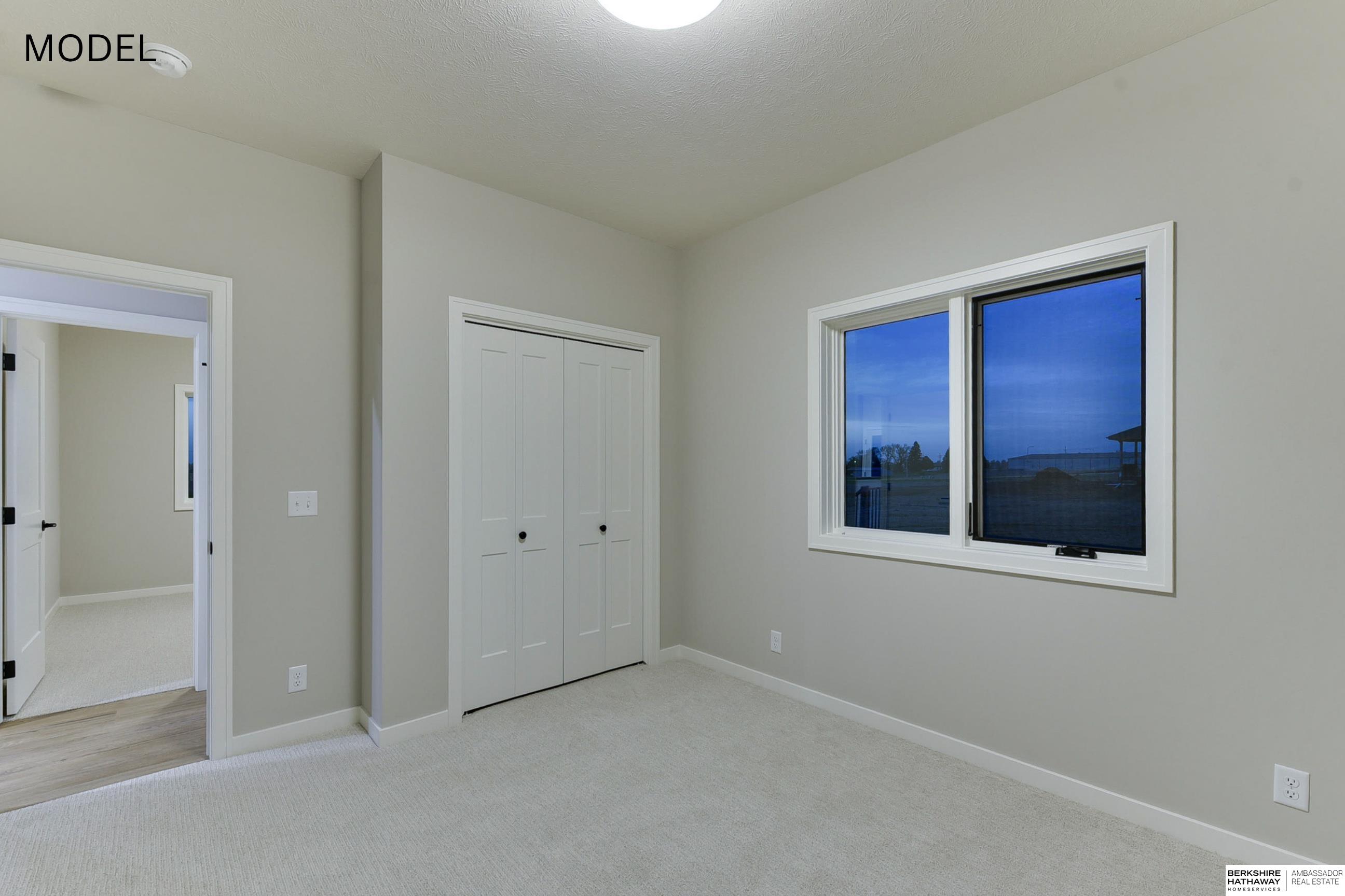 10814 221st Avenue, Gretna, NE, 68028