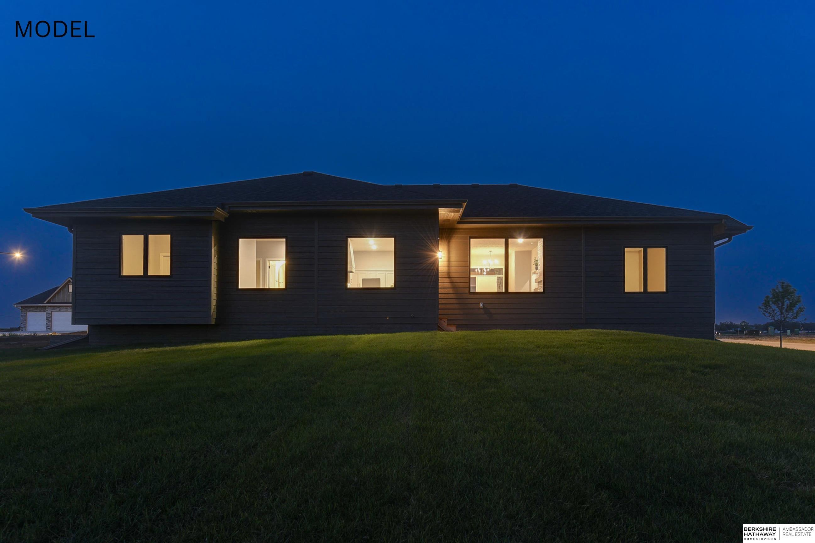 10814 221st Avenue, Gretna, NE, 68028