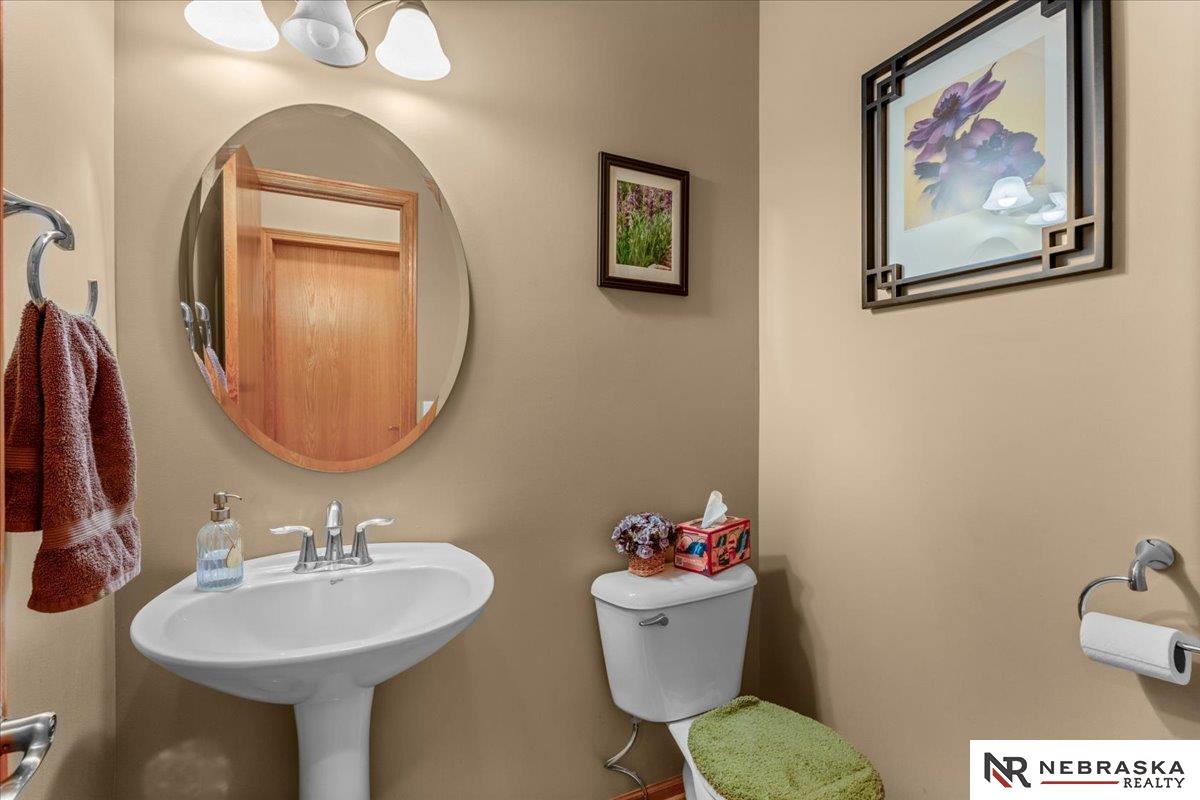 19315 Nina Circle, Omaha, NE, 68130