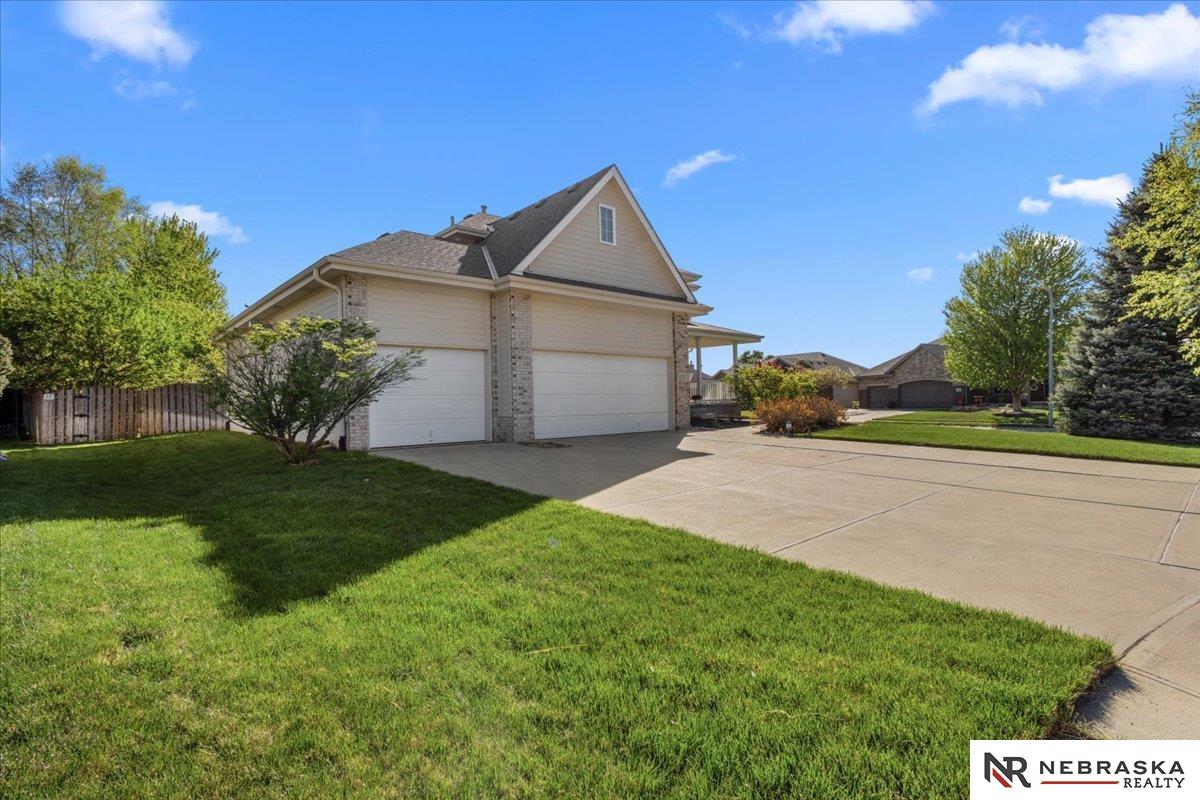 19315 Nina Circle, Omaha, NE, 68130