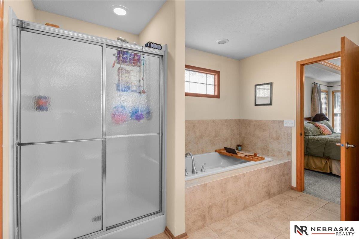 19315 Nina Circle, Omaha, NE, 68130