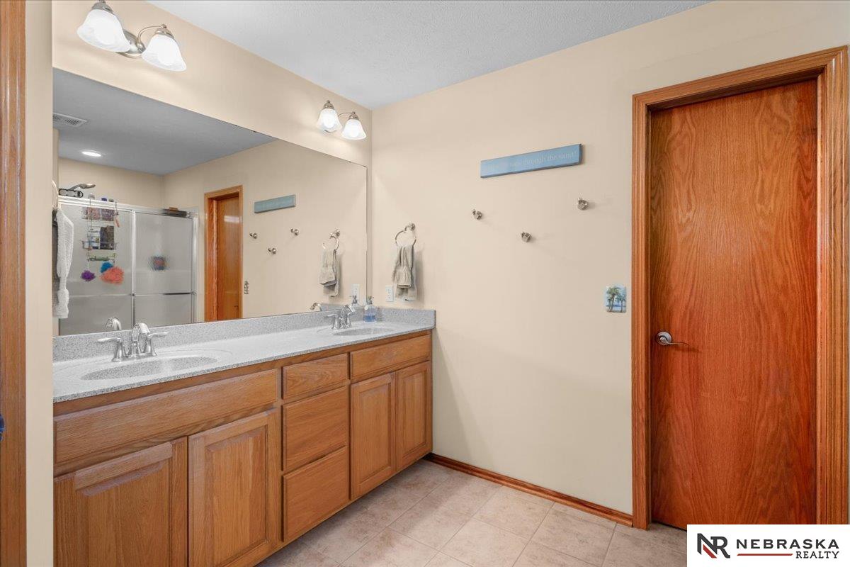 19315 Nina Circle, Omaha, NE, 68130