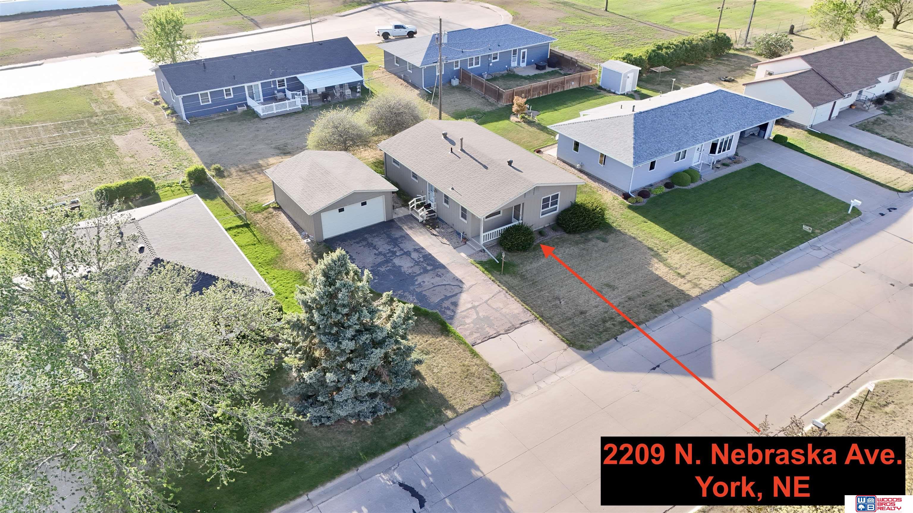 2209 N Nebraska Avenue, York, Nebraska image 1