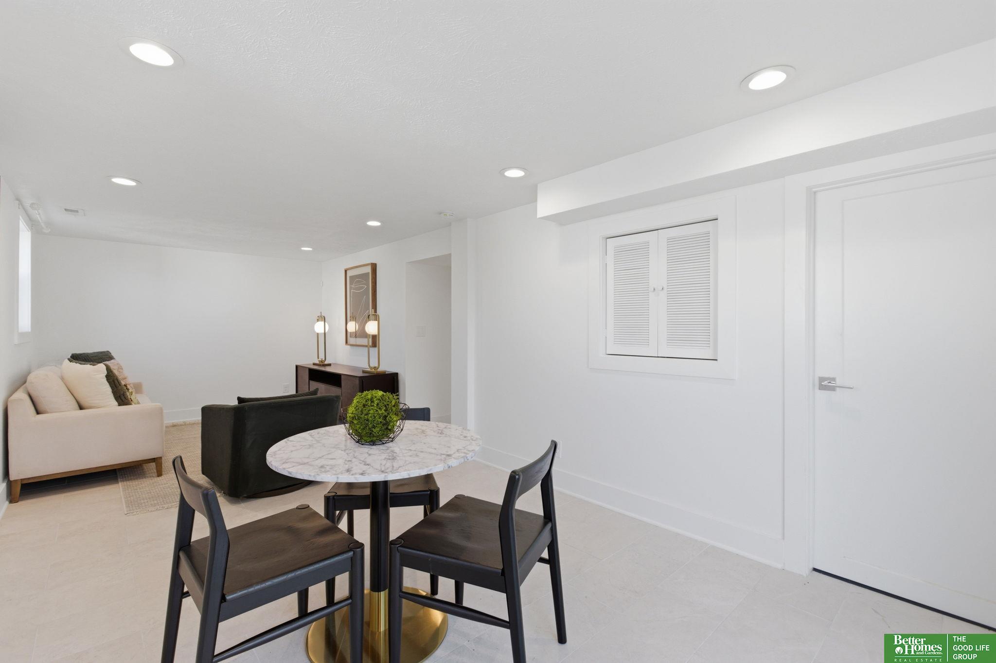 3618 Barretts Drive, Bellevue, NE, 68147