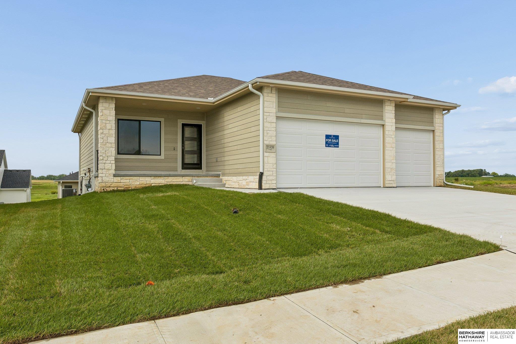 Photo of 21439 Y Street Elkhorn NE 68022