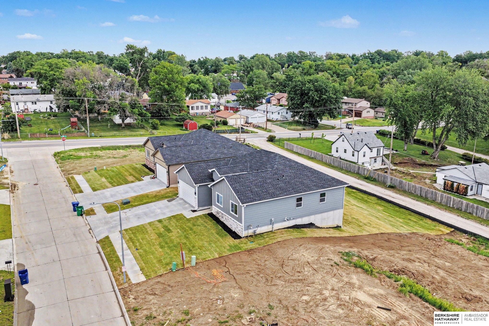 Photo of 7611 S 33 Avenue Omaha NE 68147