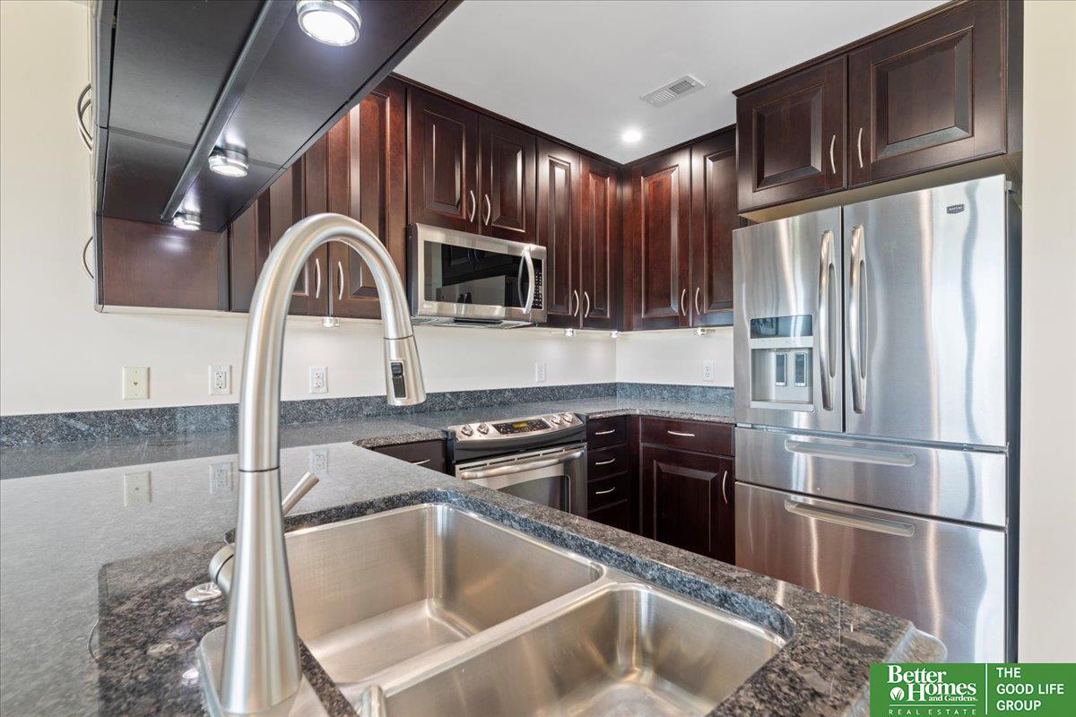 3201 Dodge Court, Omaha, NE, 68131