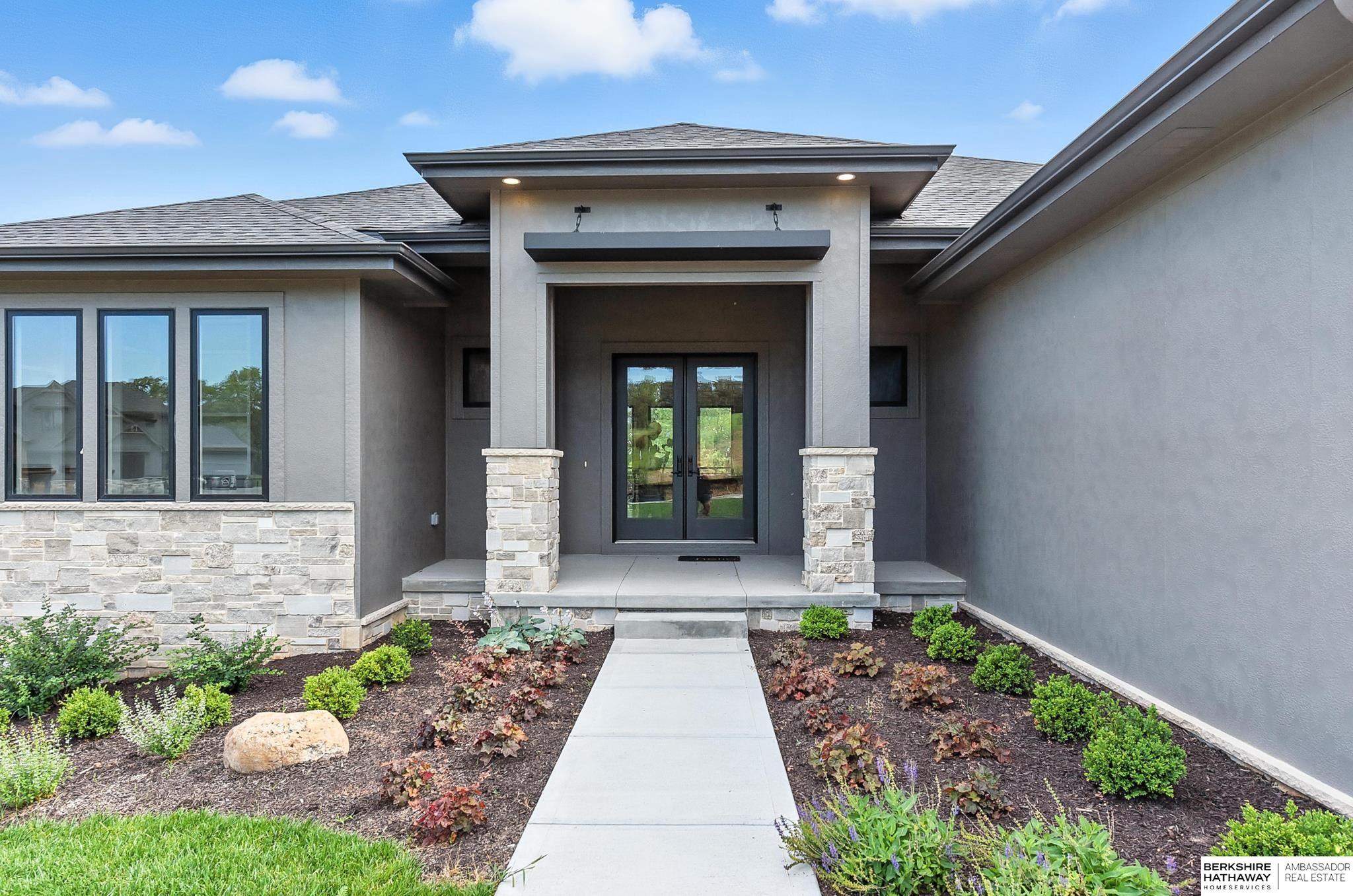 Photo of 15525 Riha Circle Springfield NE 68059