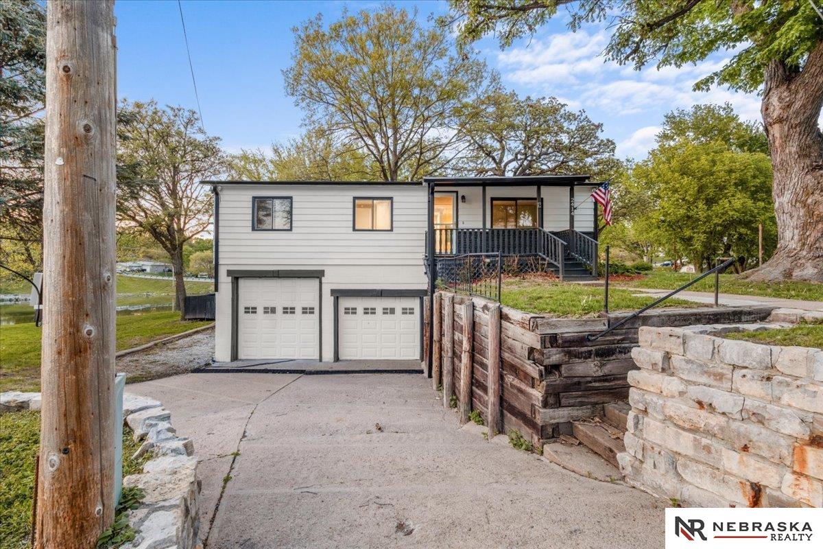 2414 Jefferson Road, Plattsmouth
