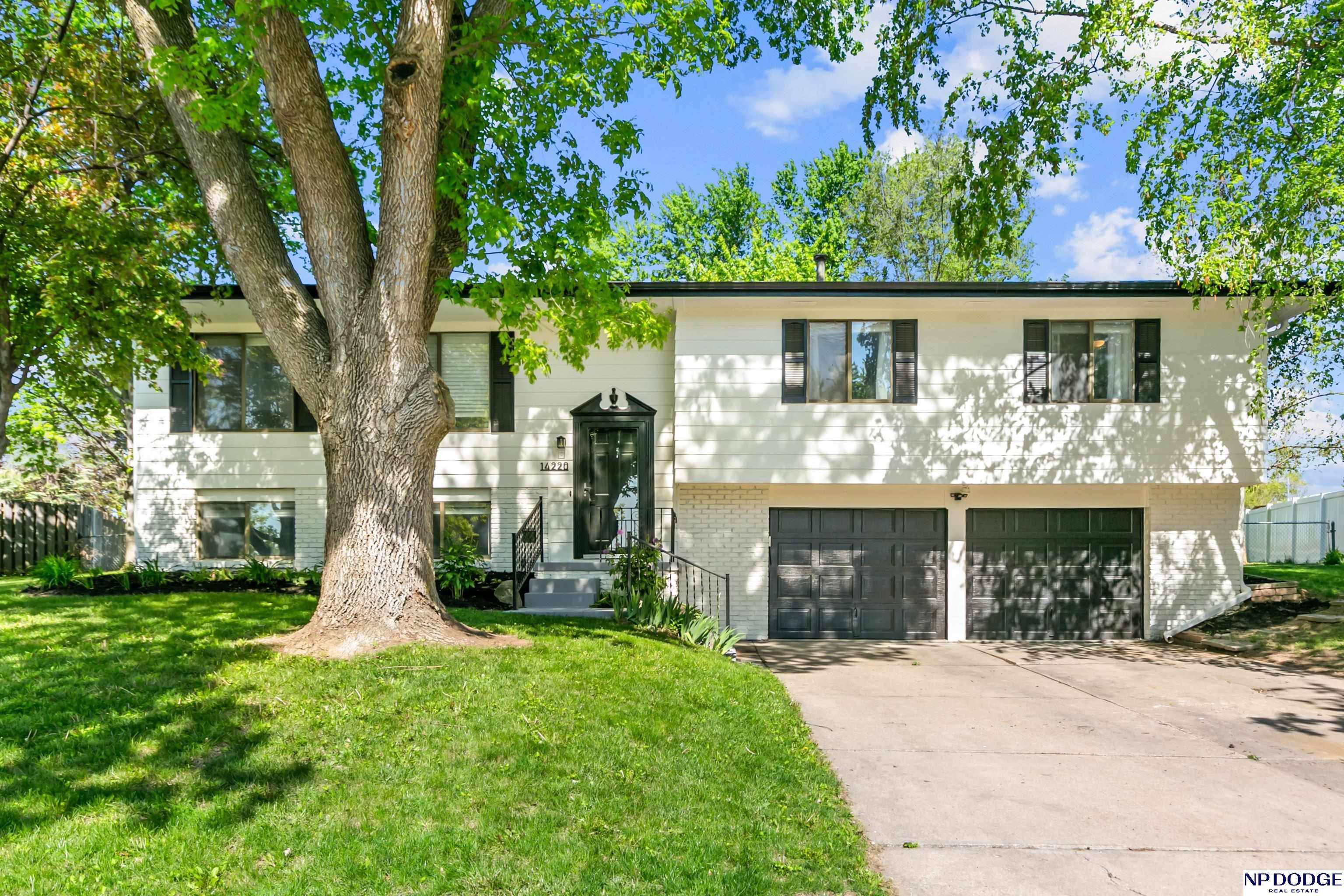 14220 Drexel Circle, Omaha