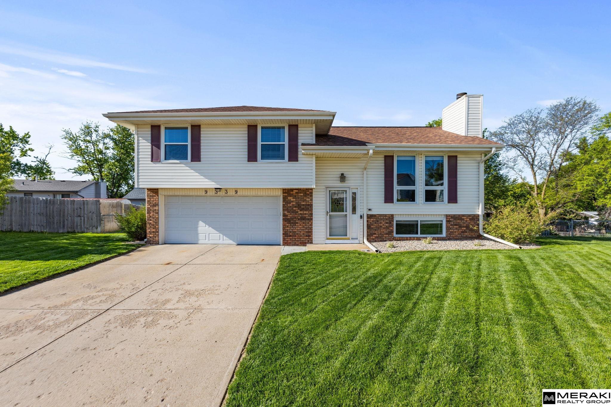 9339 Pratt Circle, Omaha