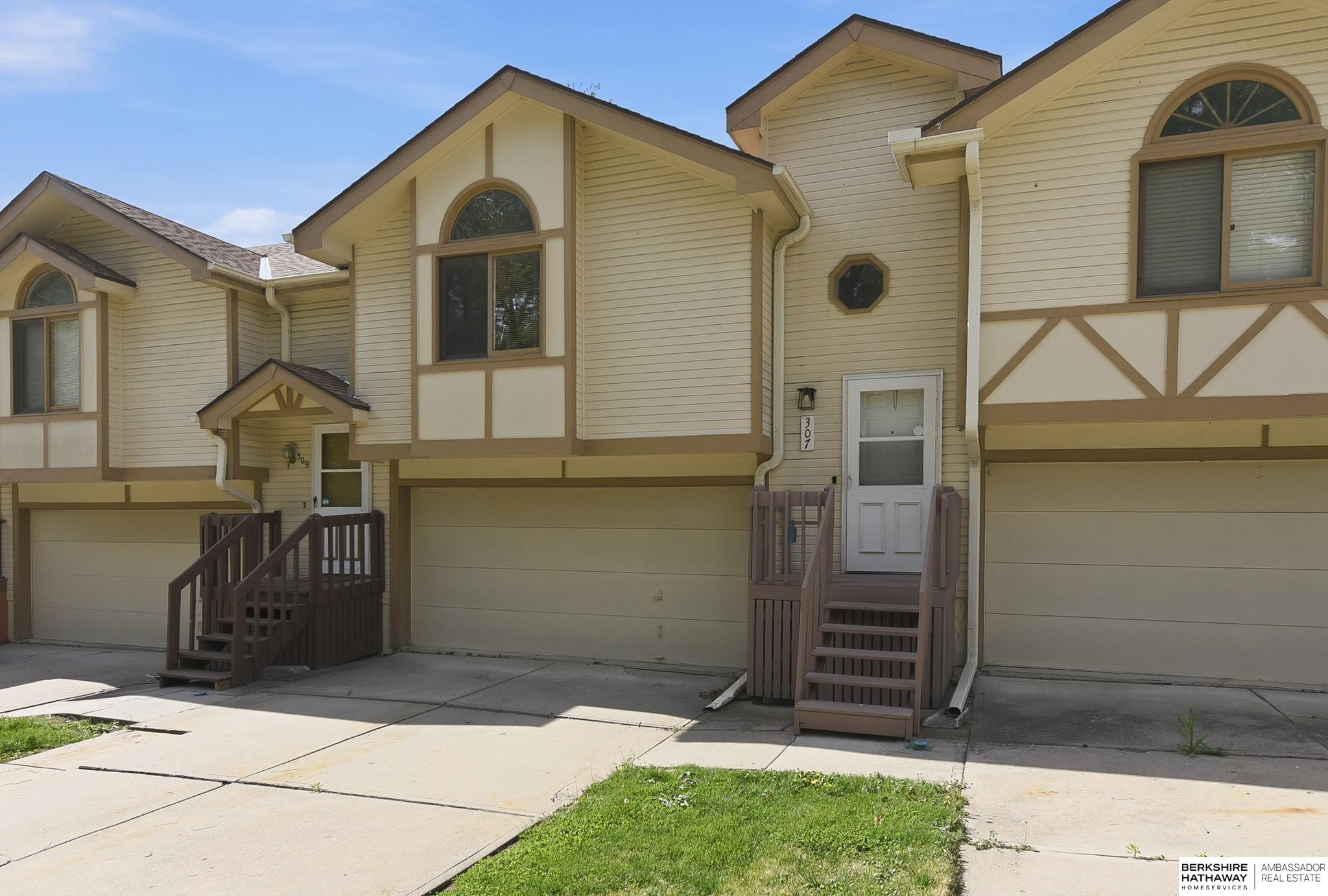 Photo of 307 E 17th Avenue Bellevue NE 68005